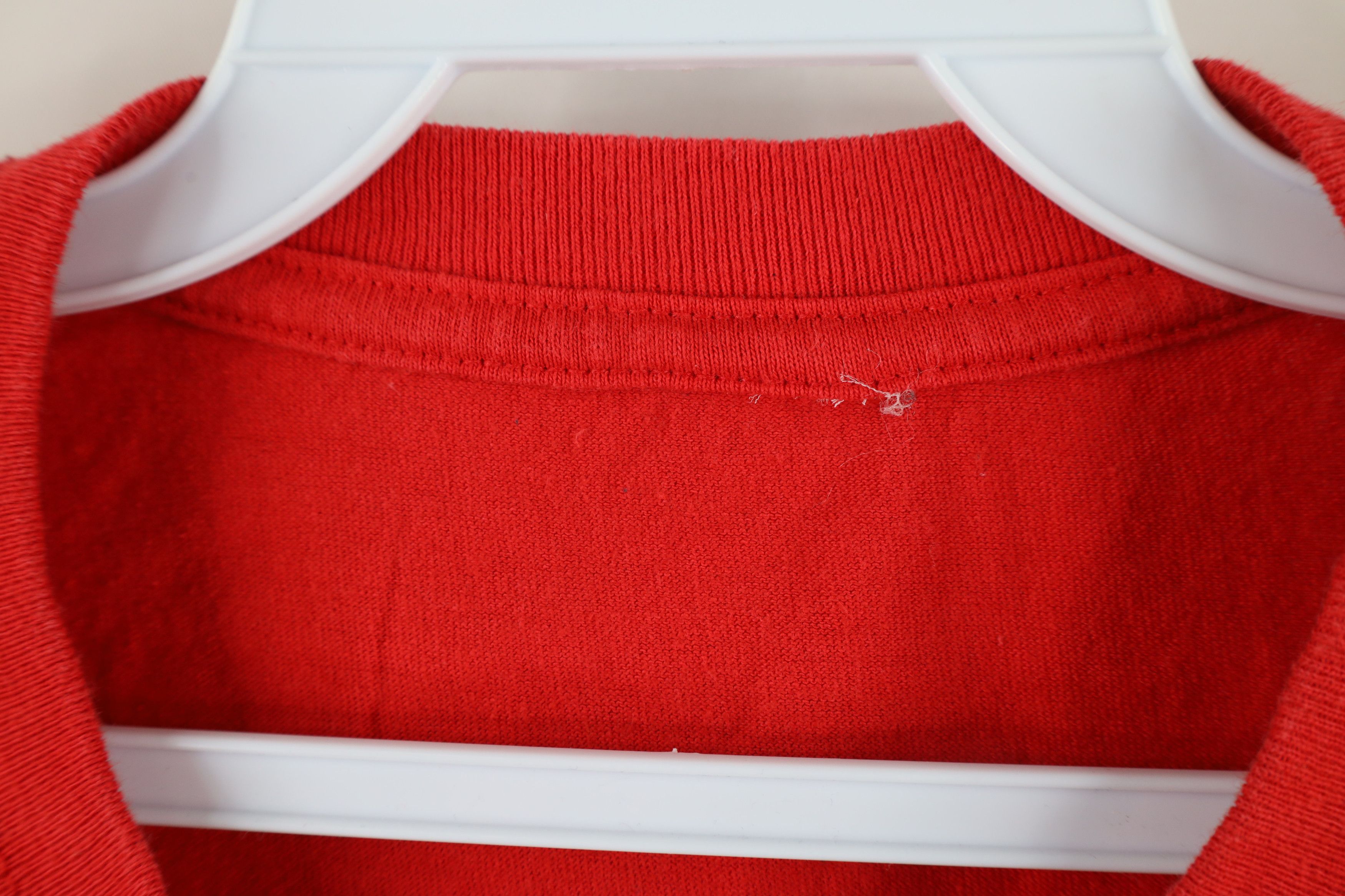 Vintage Vintage 90s Out USMC Marines Iron Sword T-Shirt Red Cotton Size US XL / EU 56 / 4 - 5 Thumbnail