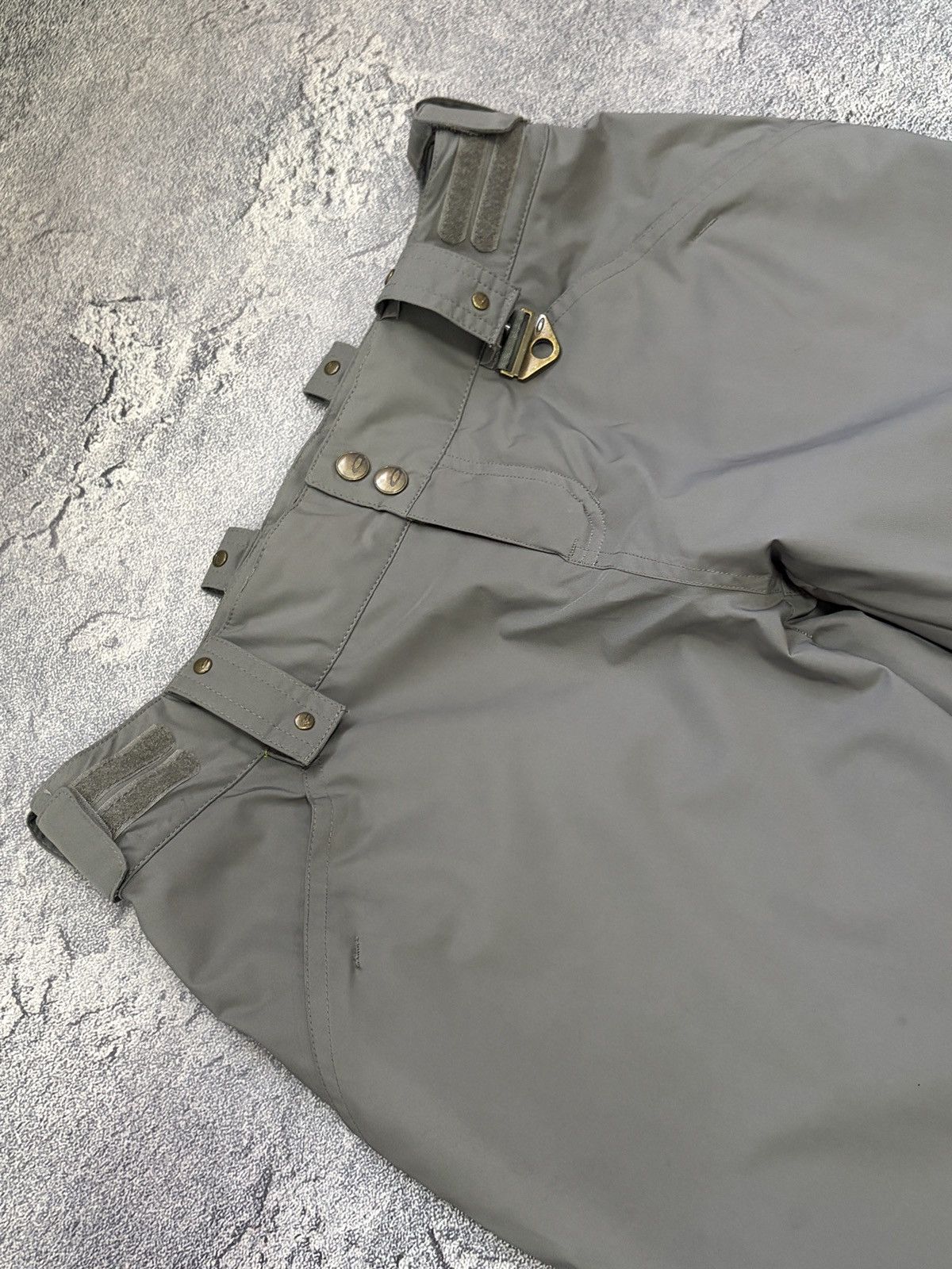 Oakley OAKLEY Gretchen Bleiler Grey Snow Pants Size XS Fits W30-W31 Size 30" / US 8 / IT 44 - 9 Thumbnail
