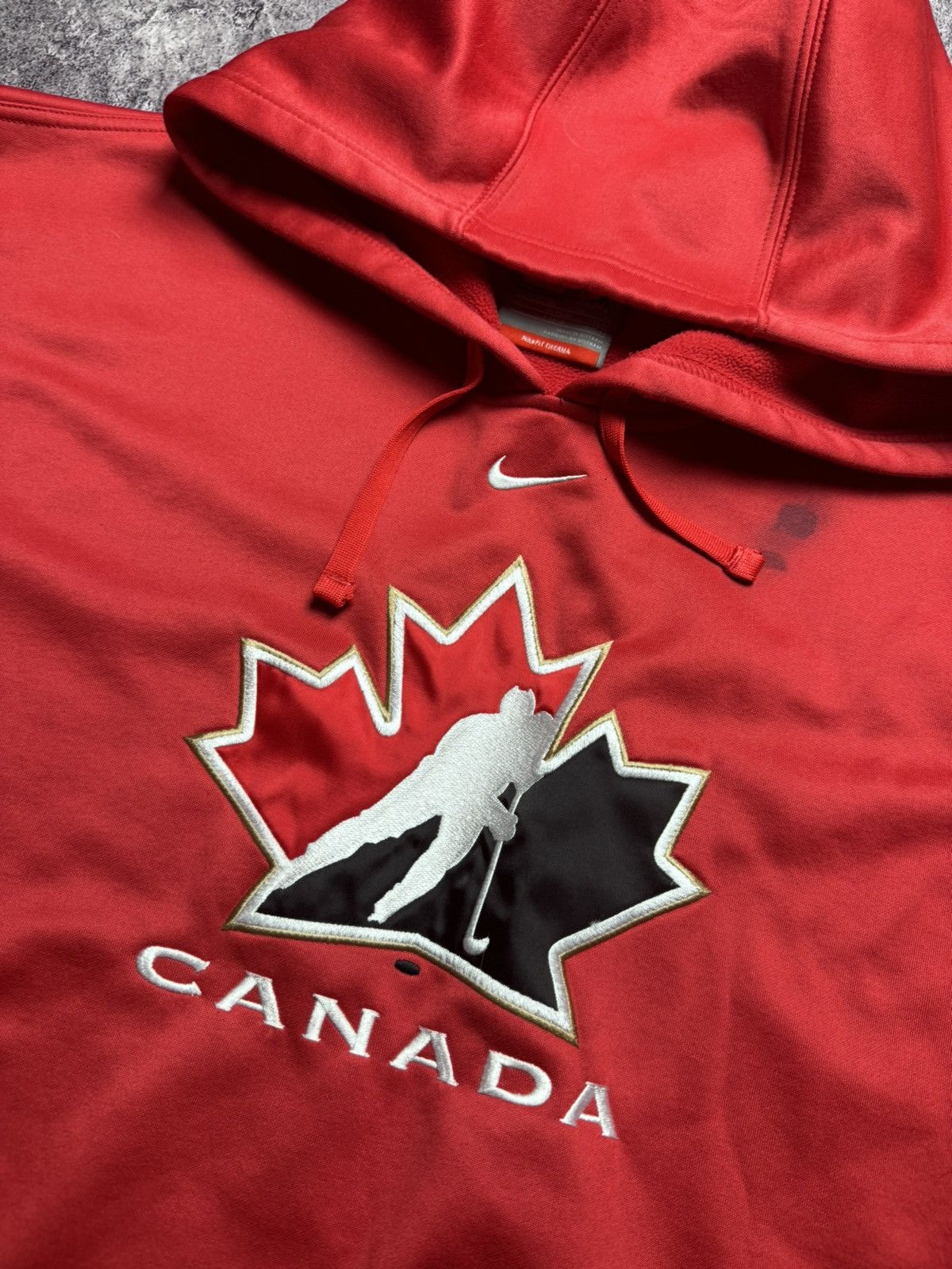 Nike Canada Hockey Center Check Hoodie offers Men's XXL