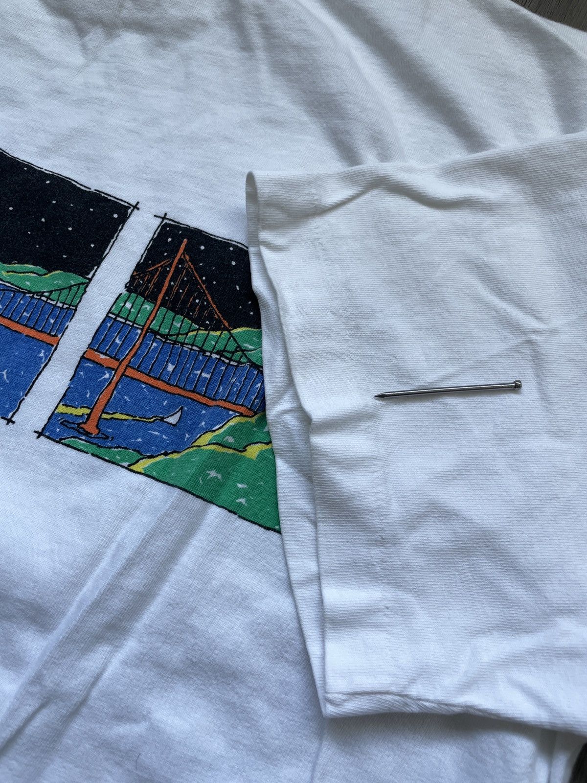 Vintage Vintage Crazy Shirts “San Francisco Bridge” T-shirt (Sz. L) Size US L / EU 52-54 / 3 - 5 Thumbnail