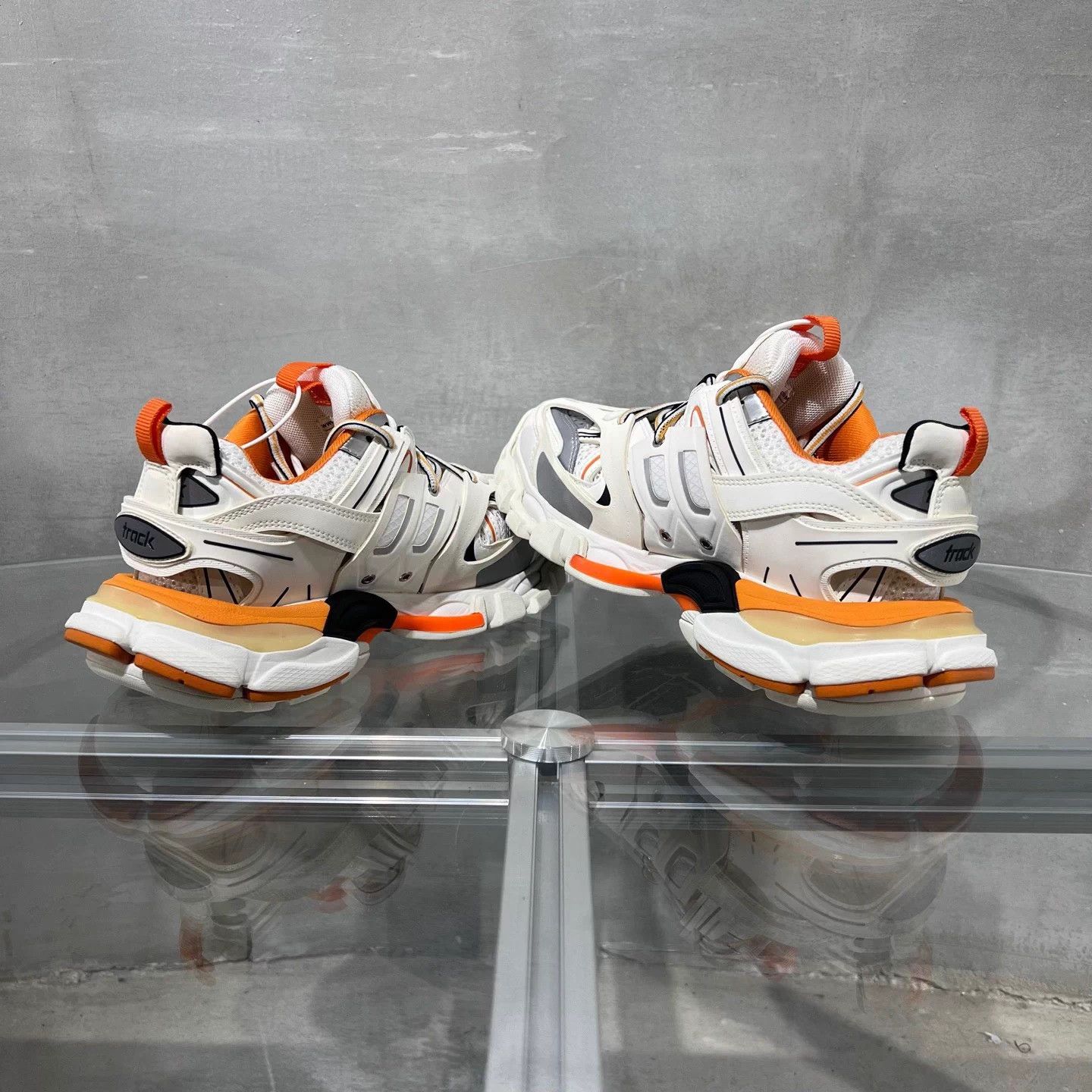Balenciaga BLCG White Orange Dad Shoe 37 EU Size US 6 / IT 36 - 5 Thumbnail