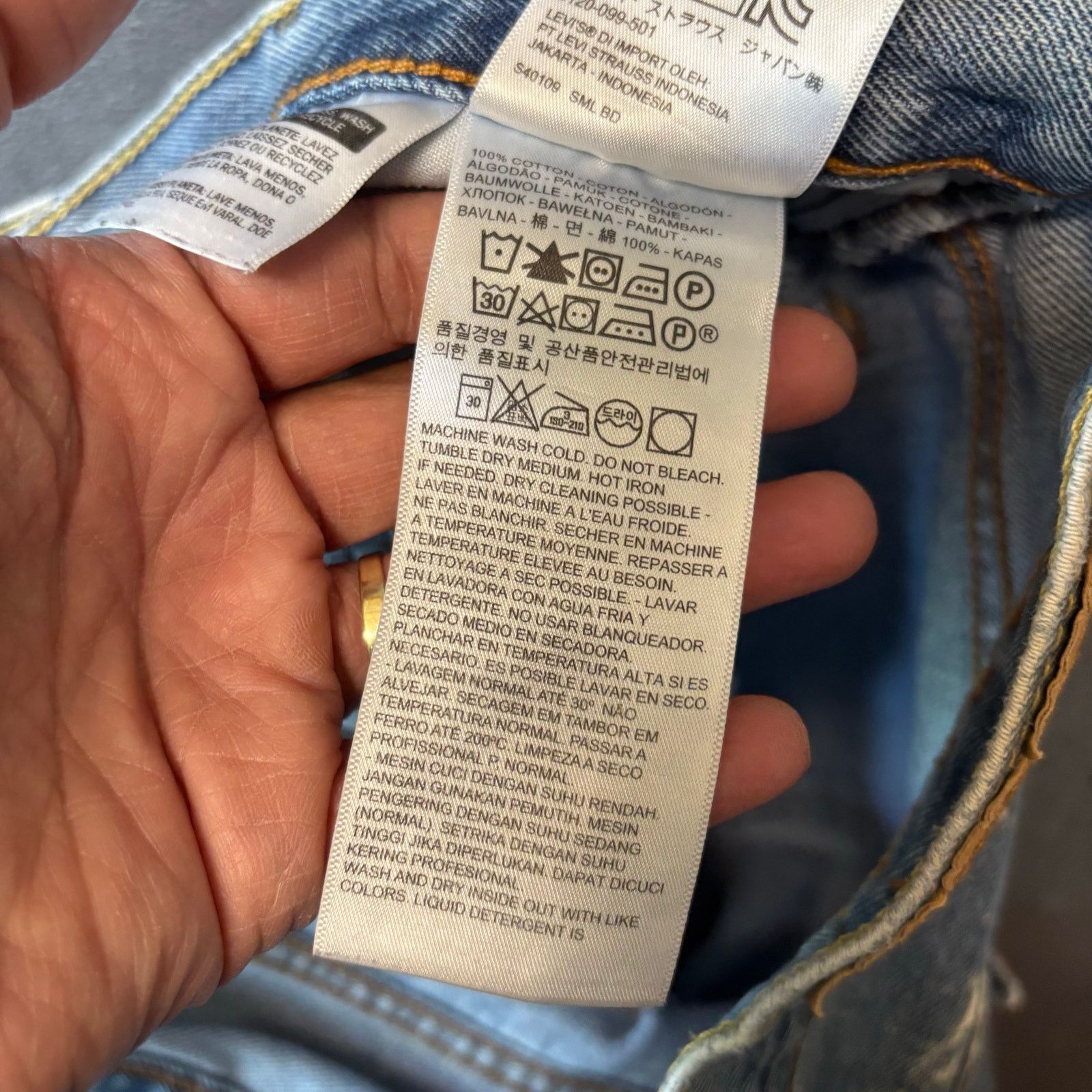 Levi's Thrashed Levi's 550 34x30 Paint Marks Skater Grunge Casual Size US 34 / EU 50 - 15 Thumbnail