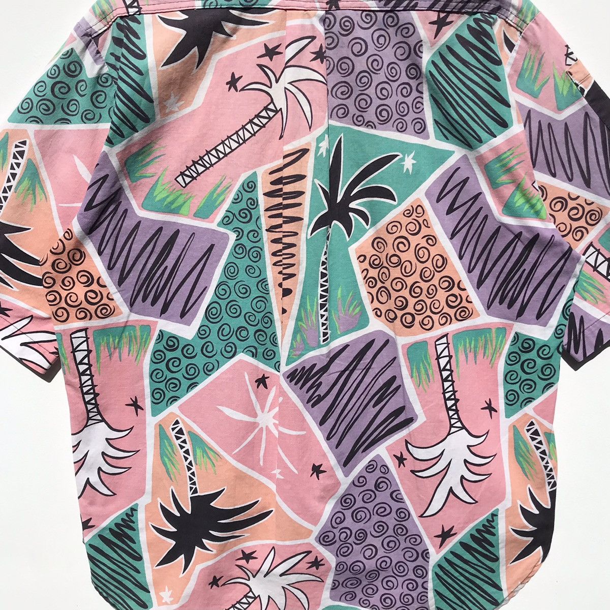 Vintage Vintage 90s Leggoons Sportswear Hawaii Shirt Size US L / EU 52-54 / 3 - 12 Thumbnail