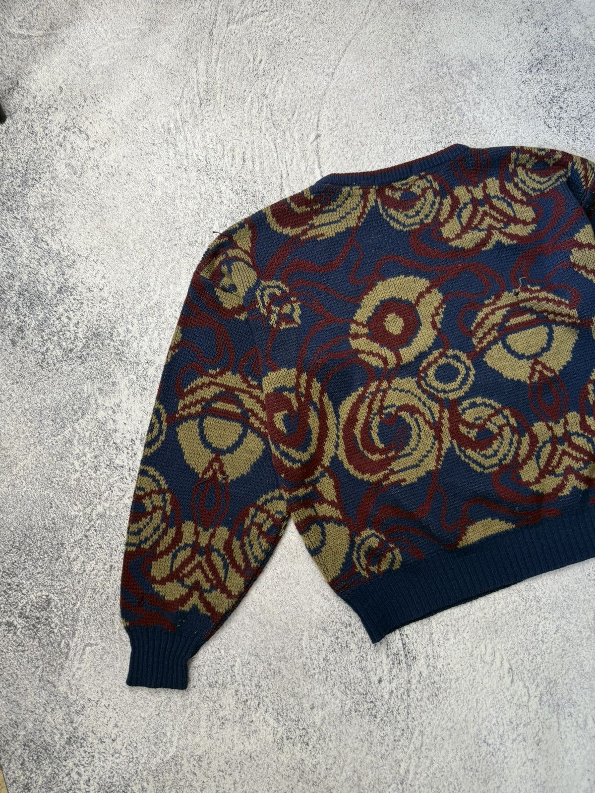 Japanese Brand VINTAGE Uniform Code Mens Crew Neck Geometric Sweater Y2K Size US L / EU 52-54 / 3 - 16 Thumbnail