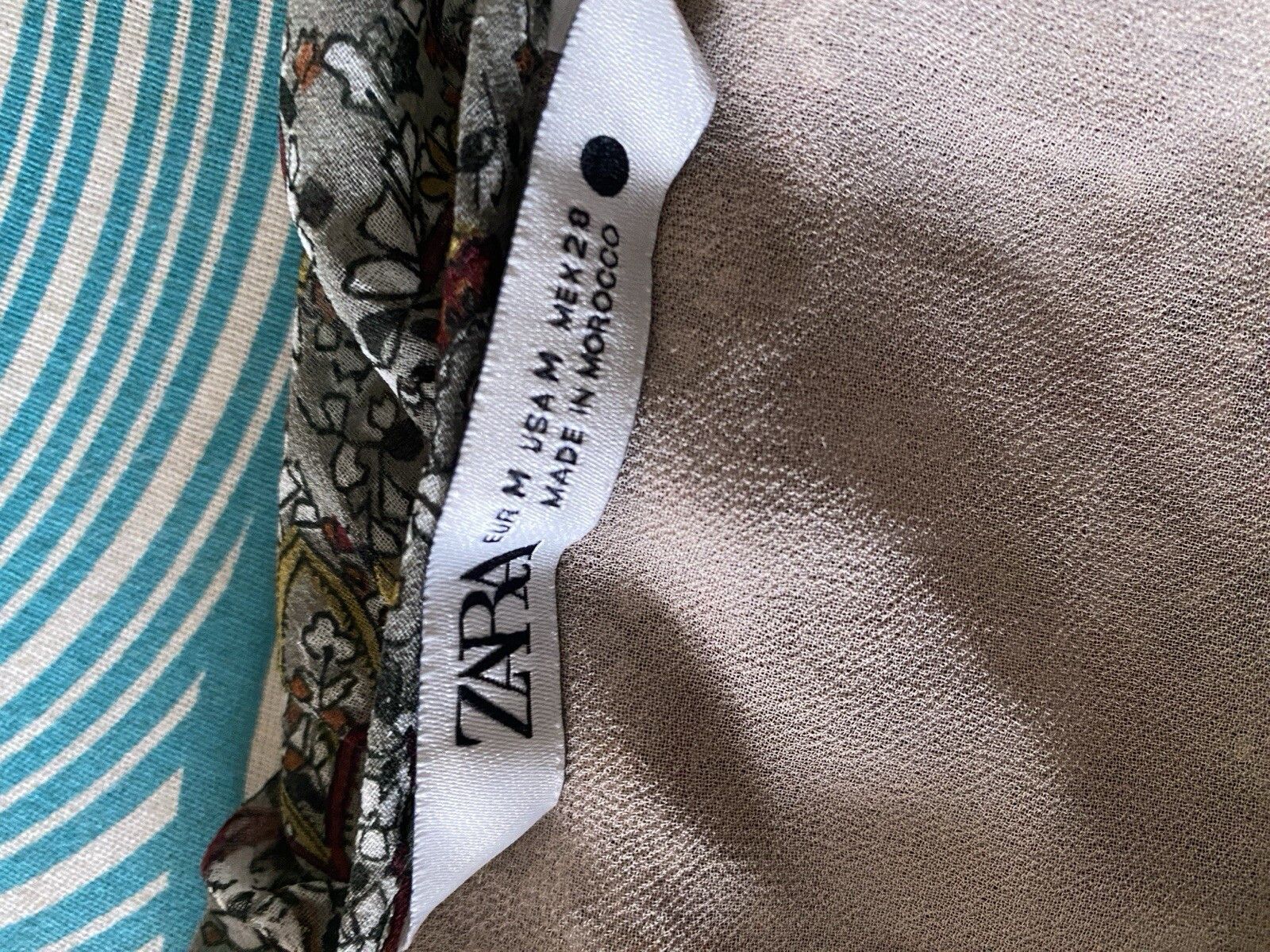 Other Zara Ruffle Mini Dress Floral Size M Khaki Size M / US 6-8 / IT 42-44 - 3 Thumbnail