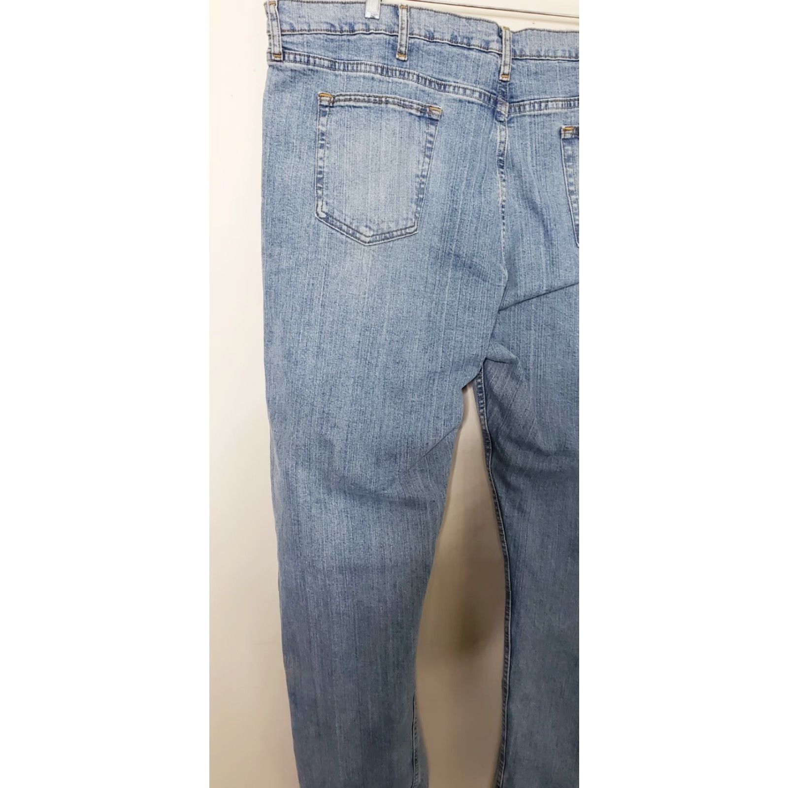 Wrangler WRANGLER Relaxed Fit Men's Blue Denim Jeans Size 42 x 32 97FXWBD Size US 42 / EU 58 - 6 Thumbnail
