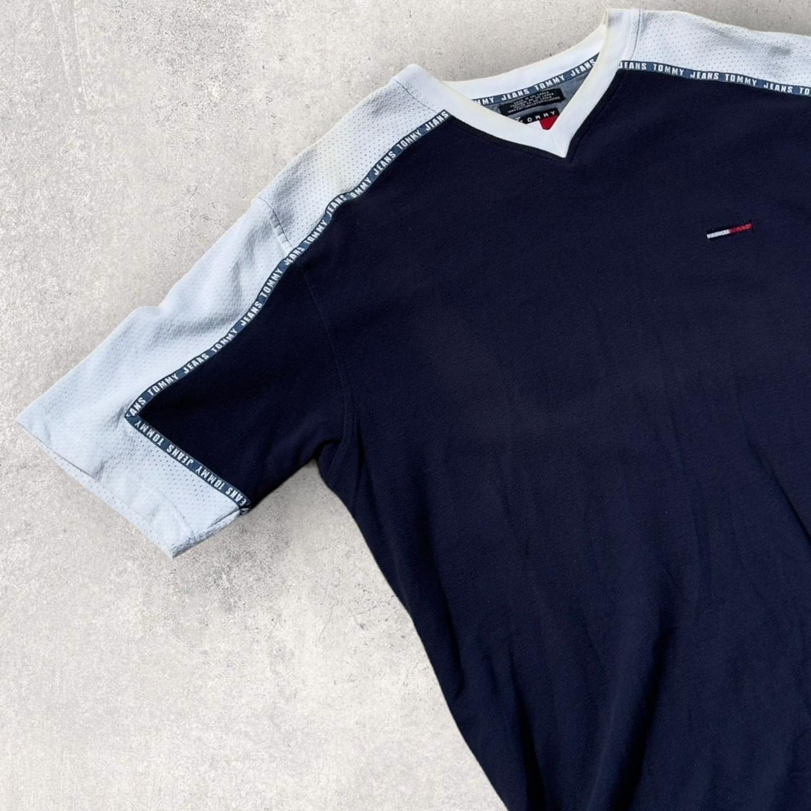 Tommy Hilfiger Vintage Tommy Jeans T-Shirt Size US XL / EU 56 / 4 - 2 Thumbnail