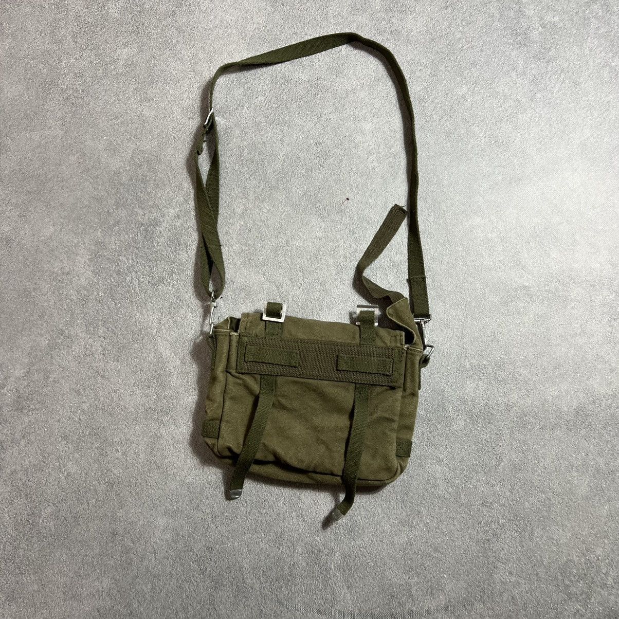 Other Vintage shoulder bag military style y2k patched distressed Size ONE SIZE - 9 Thumbnail