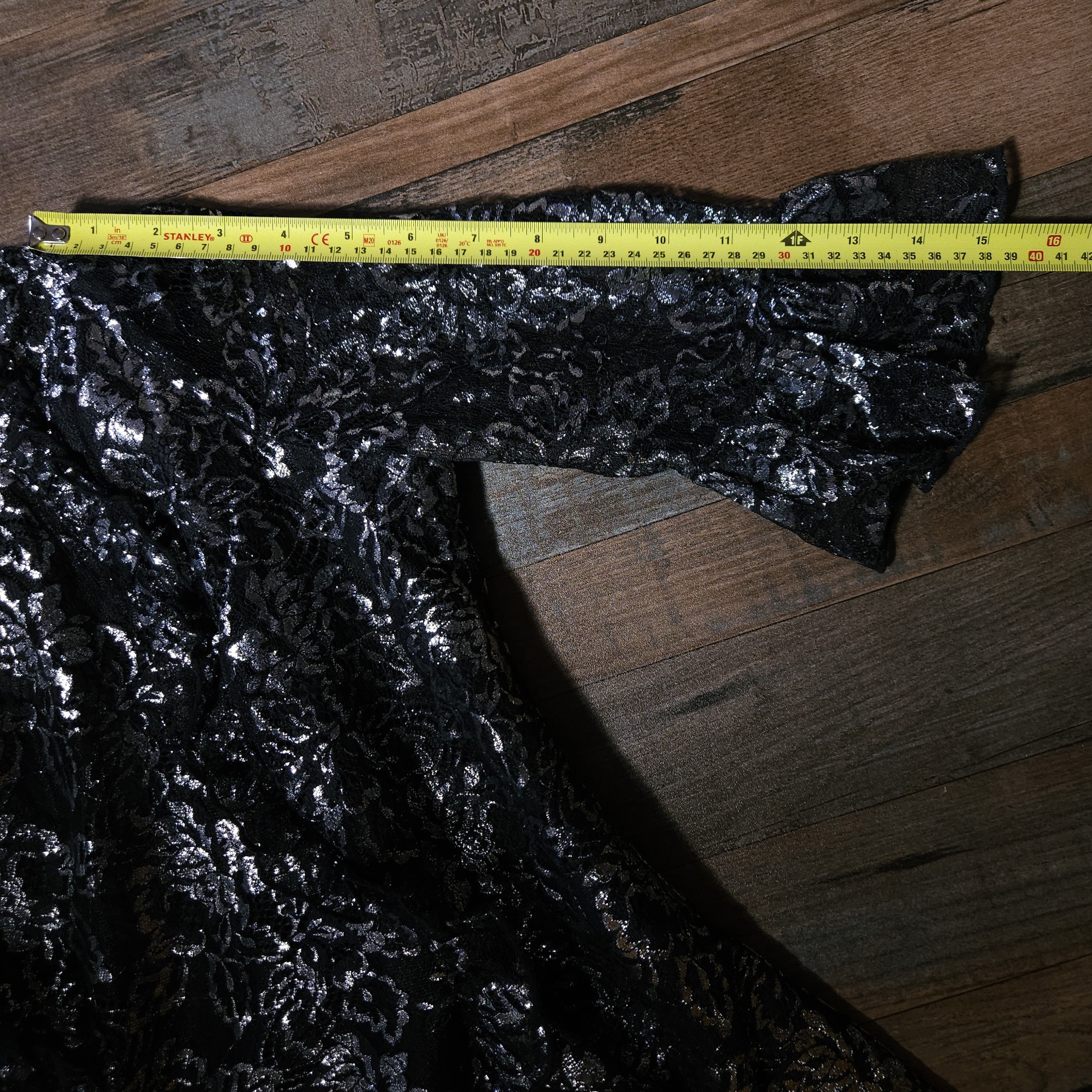 H&M × The Vampire's Wife H&M The Vampire's Wife Mystique Dress Lace Dress Gothic Size M / US 6-8 / IT 42-44 - 8 Thumbnail
