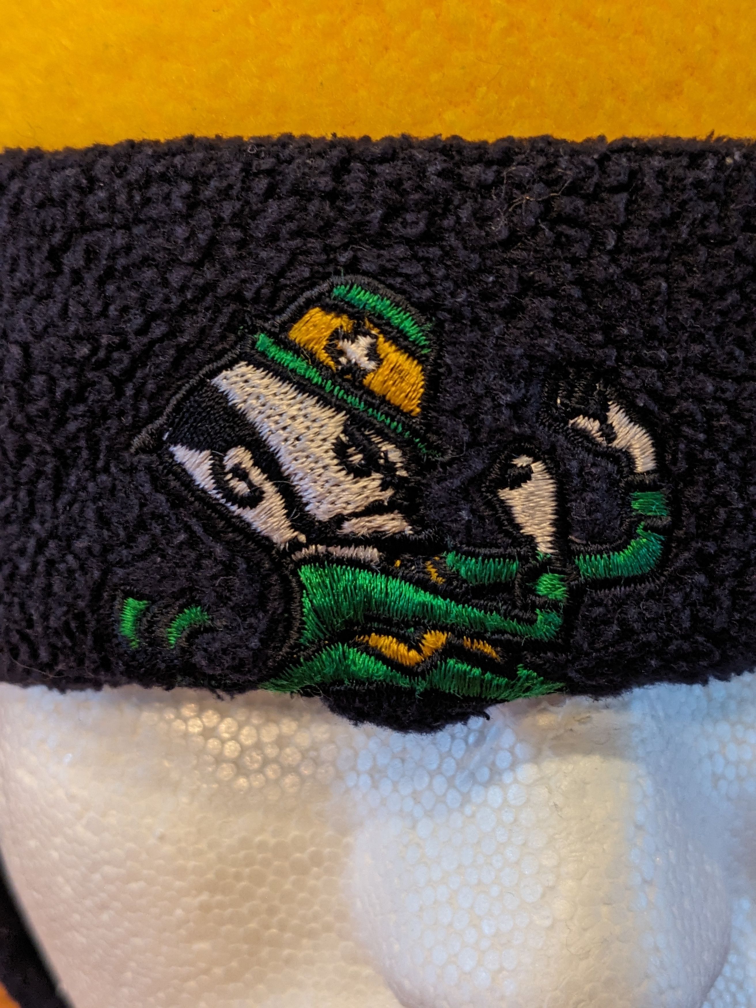 Vintage Vintage 90s Notre Dame YOUTH Small/Medium Yellow Blue Hat Size ONE SIZE - 2 Thumbnail