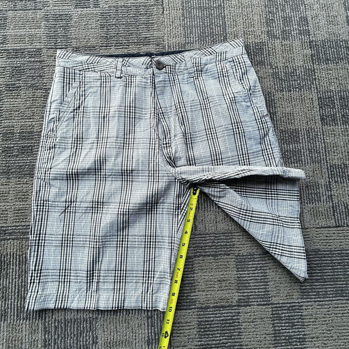 Quiksilver Vtg Y2K Quiksilver Tan Plaid Surf Skate Shorts Men’s Size 34 Size US 34 / EU 50 - 6 Thumbnail