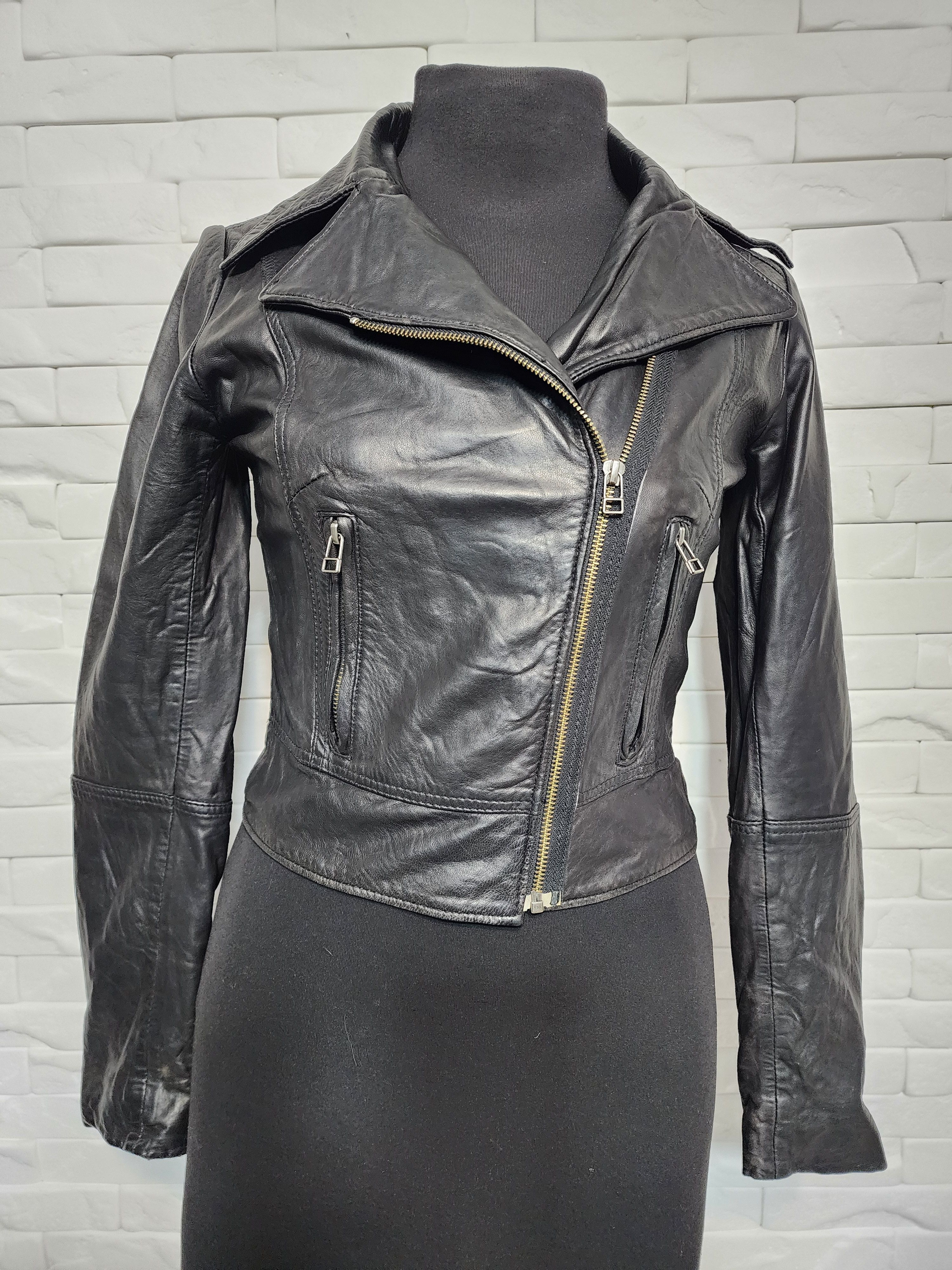 Other Black Leather Biker Jacket: Women's Metal Zipper Moto Jacket Size M / US 6-8 / IT 42-44 - 1 Thumbnail