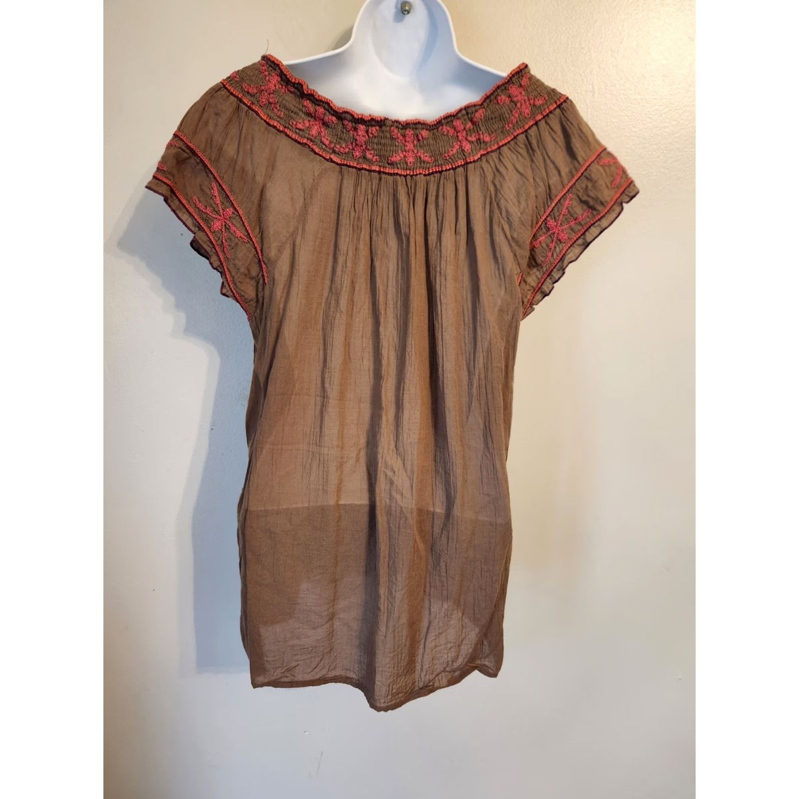 Old Navy Old Navy Gray Pink Embroidery Smocked Trim Cap Sleeve Top Hippie Boho Sz L Size L / US 10 / IT 46 - 5 Thumbnail