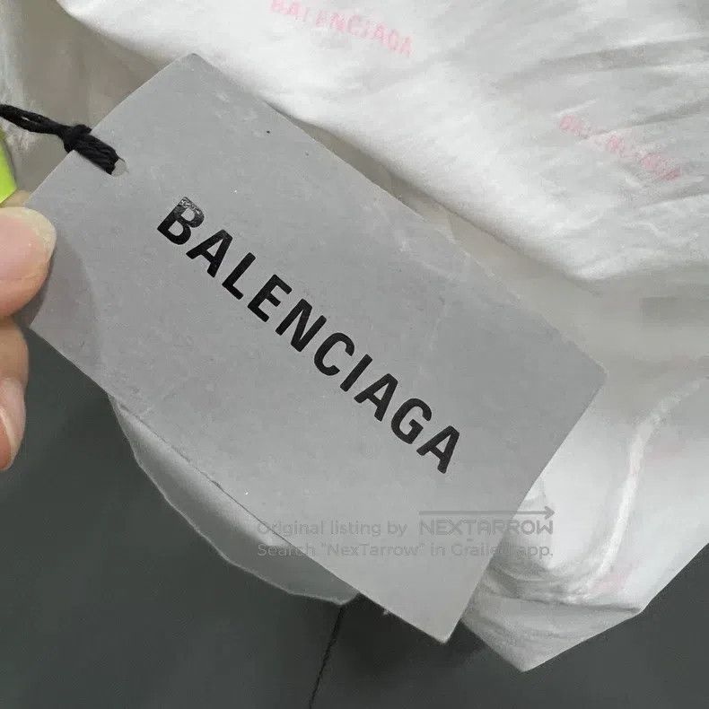 Balenciaga Balenciaga size 38 Full Print Bulletproof Logo Short Sleev Size US M / EU 48-50 / 2 - 5 Thumbnail