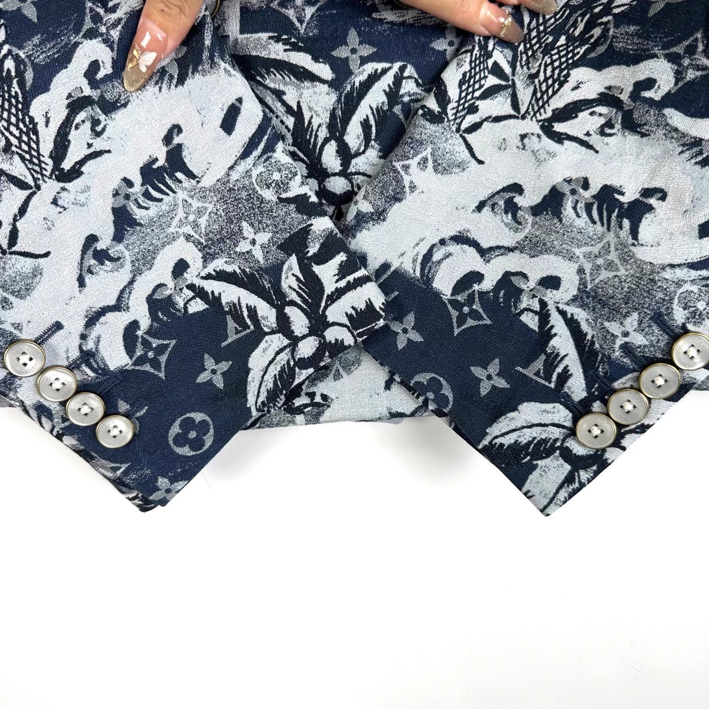 Louis Vuitton LV runway exclusive! NIGO collaboration suit Size US M / EU 48-50 / 2 - 4 Thumbnail