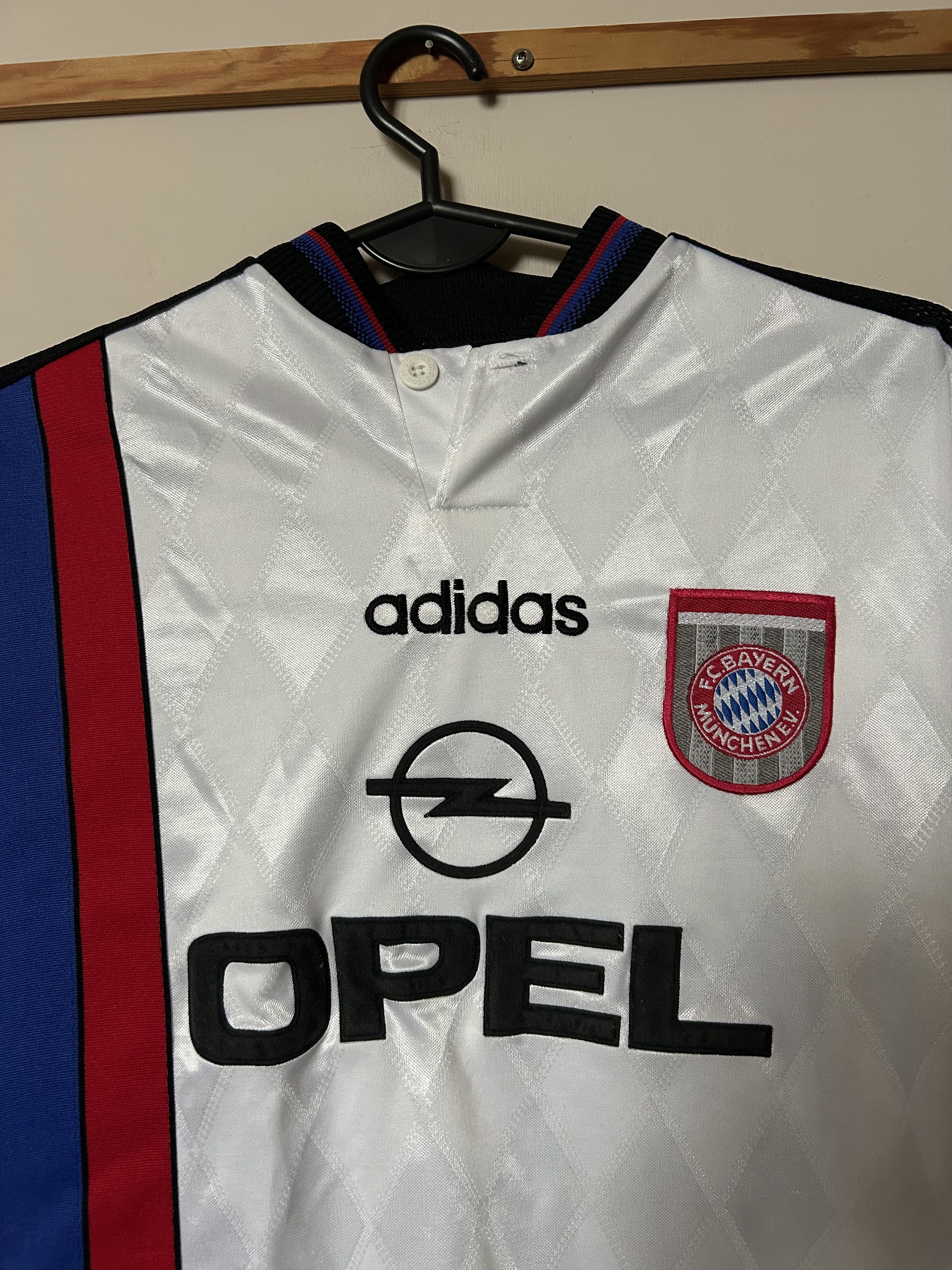 Adidas Vintage BAYERN MUNICH FC 1996 - 1998 - Adidas - S/M - UNIQUE Size US M / EU 48-50 / 2 - 3 Thumbnail