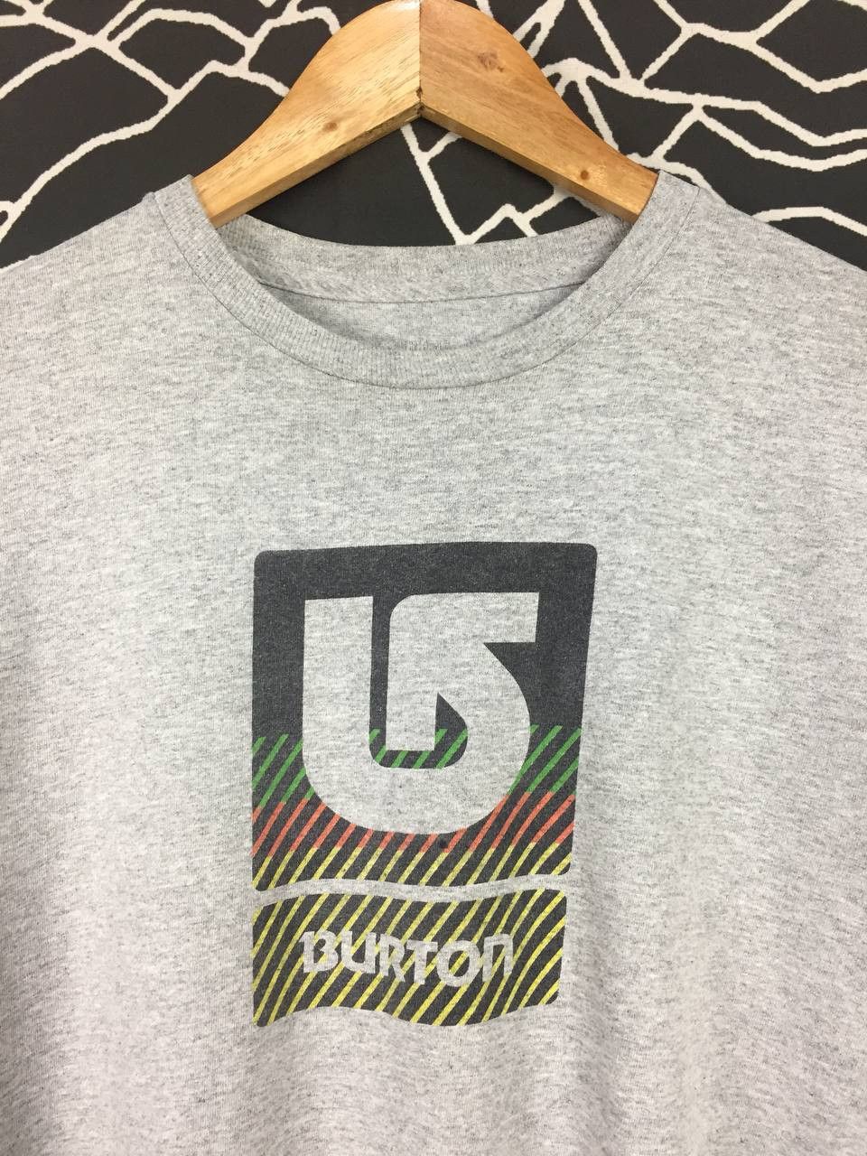 Burton × Vintage Burton Snowboards Center Logo Spell Out Tee Size US M / EU 48-50 / 2 - 3 Thumbnail