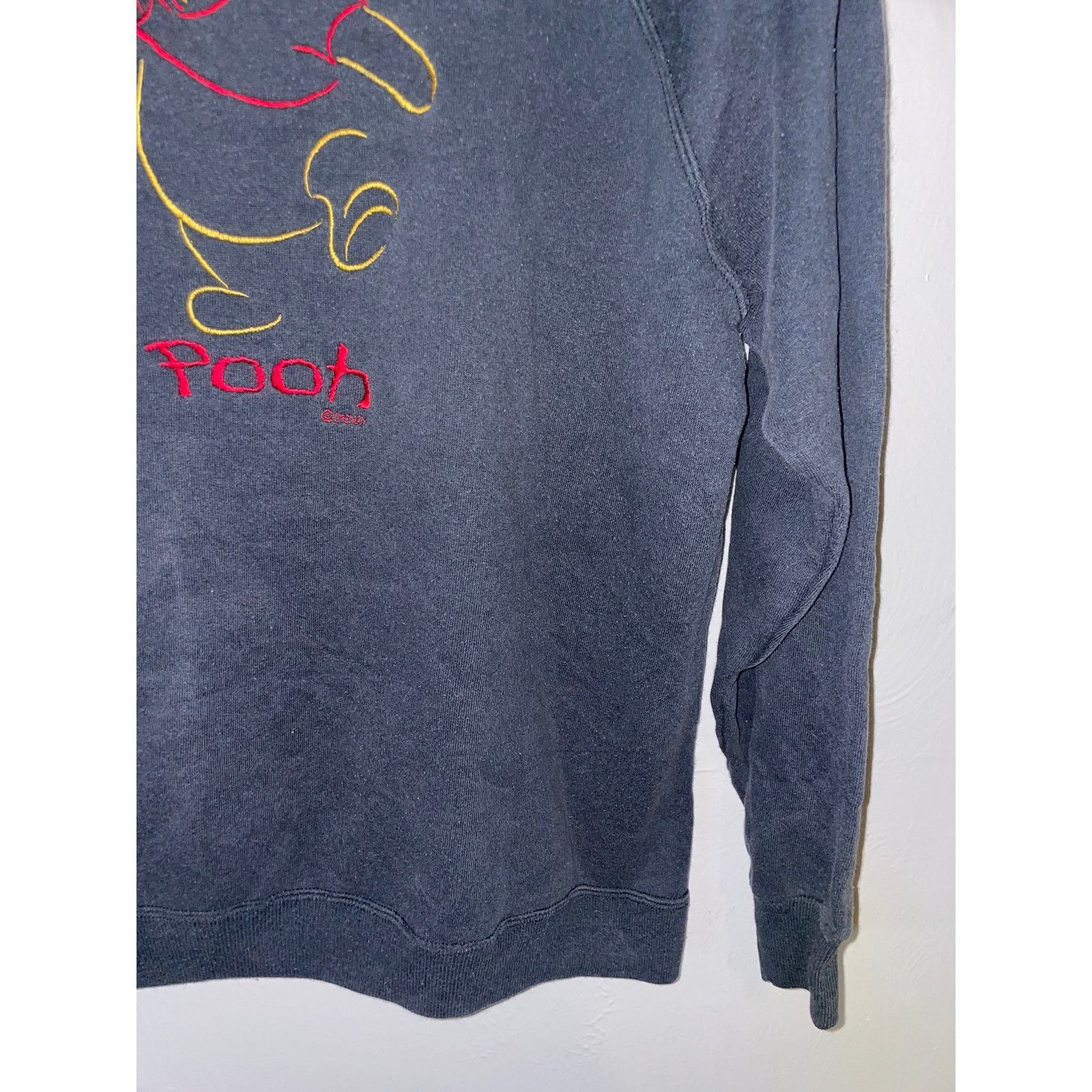 Disney Vintage Winnie The Pooh Sweatshirt Disney Crewneck VTG 90s L Size US L / EU 52-54 / 3 - 6 Thumbnail