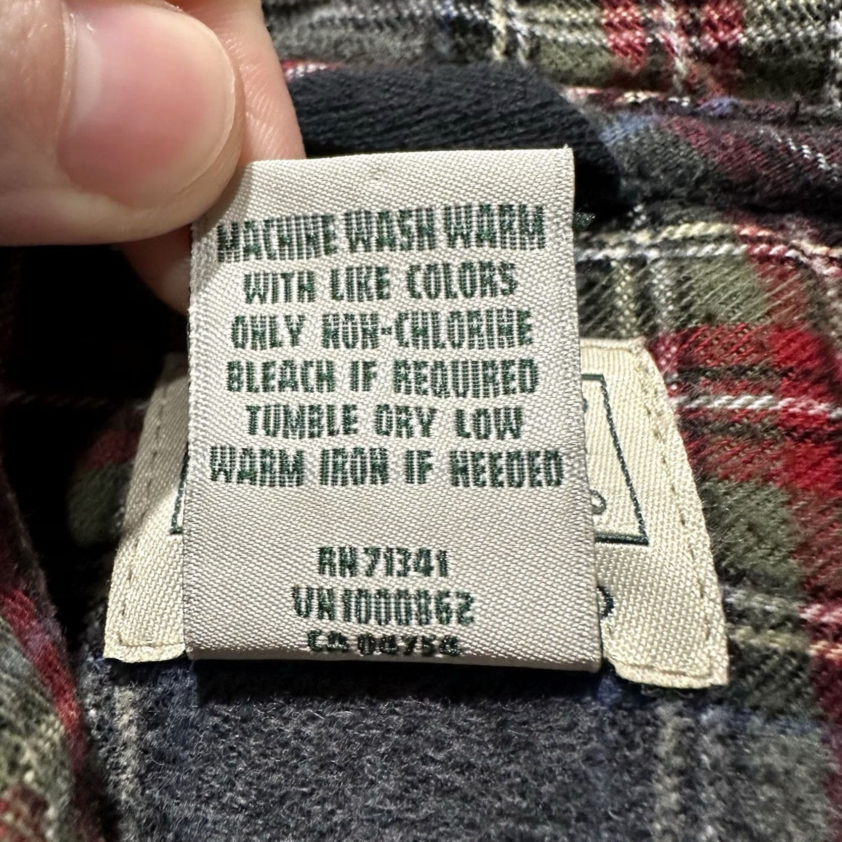 Vintage LL Bean Hooded Flannel Shirt Mens M Gray Red Scotch Plaid Metal Snaps Shacket Size US M / EU 48-50 / 2 - 5 Thumbnail