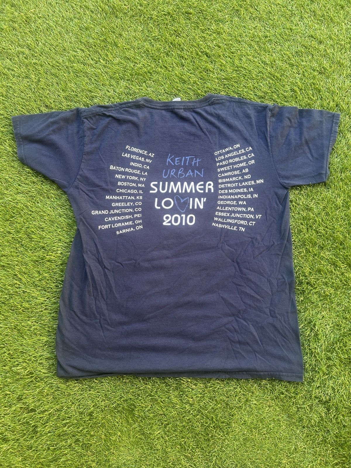Vintage 2010 Keith Urban tour T Shirt Size US M / EU 48-50 / 2 - 4 Thumbnail