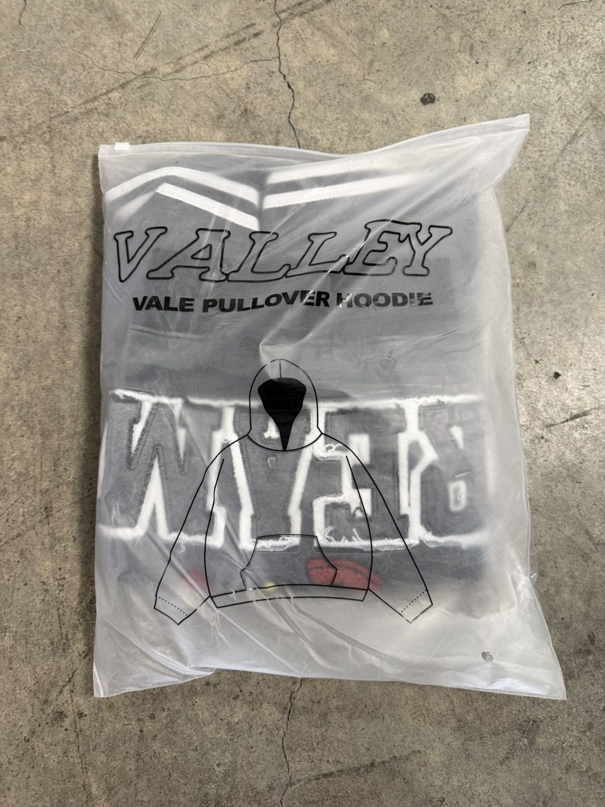 Vale Vale Forever Anthem Pullover ‘Black/Mono’ Size US S / EU 44-46 / 1 - 9 Thumbnail