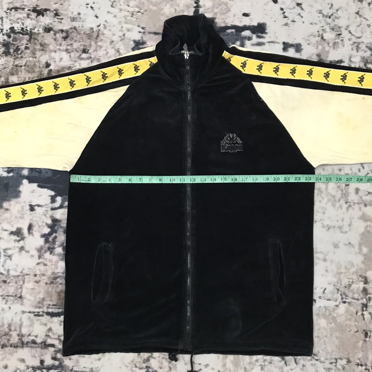Kappa × Vintage Vintage 90s Kappa Side Tape Velvet Jacket Sweater Size US L / EU 52-54 / 3 - 13 Thumbnail