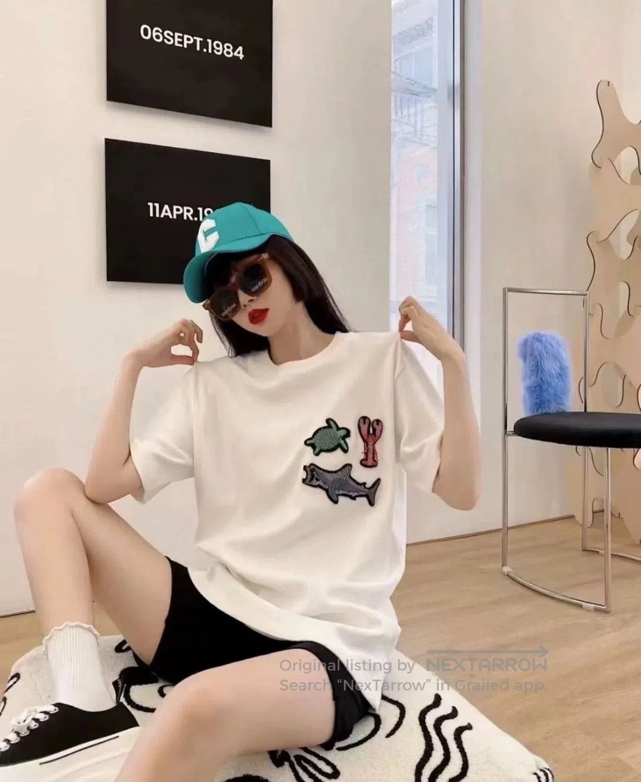 Louis Vuitton louis vuitton white animal logo t. Size US L / EU 52-54 / 3 - 9 Thumbnail