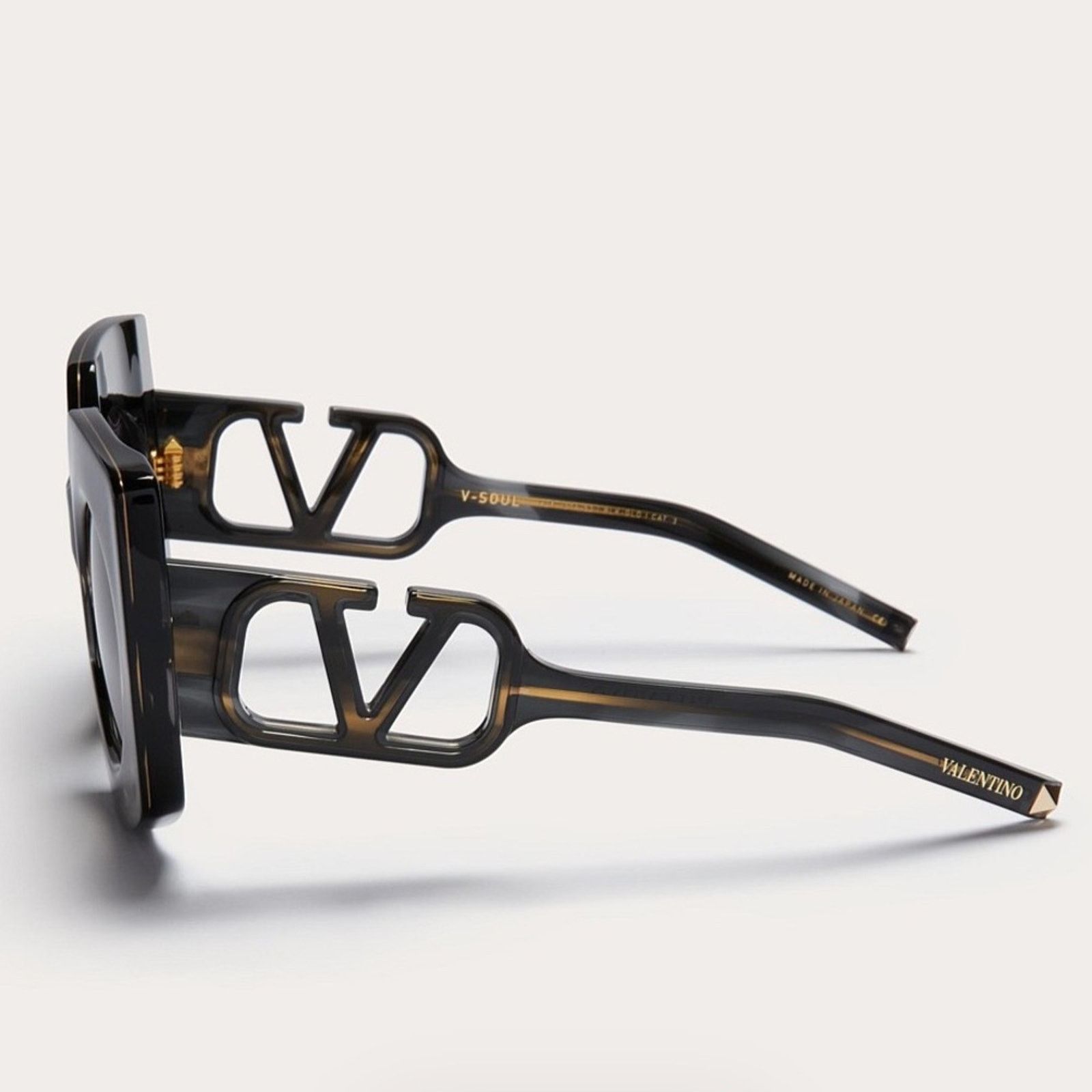Valentino New! Valentino V SOUL VLS 127A Black Sunglasses, Authentic Size ONE SIZE - 2 Thumbnail