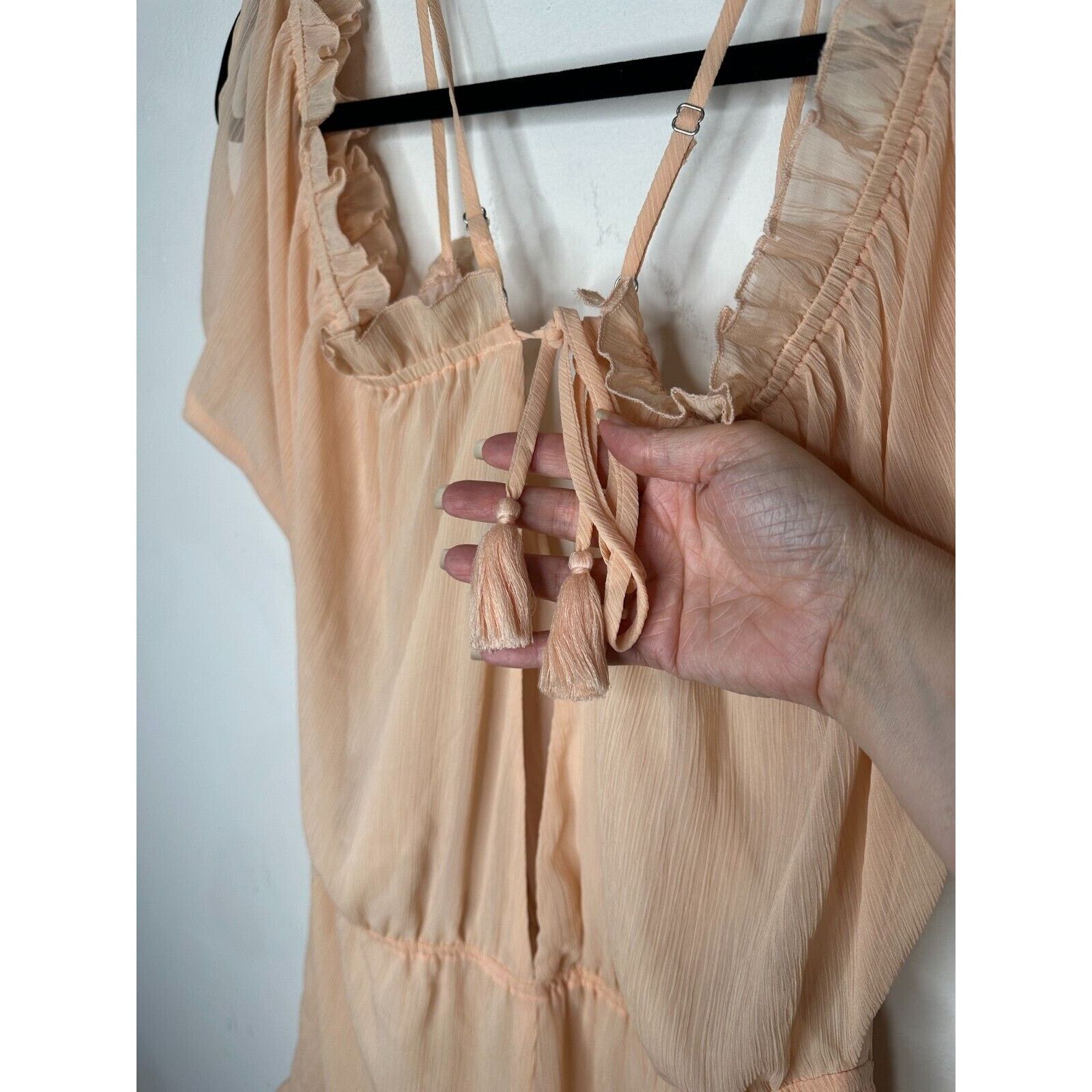 Other Lovers + Friends Peach Ruffle Cold Shoulder Open Back Romper Size L / US 10 / IT 46 - 8 Thumbnail