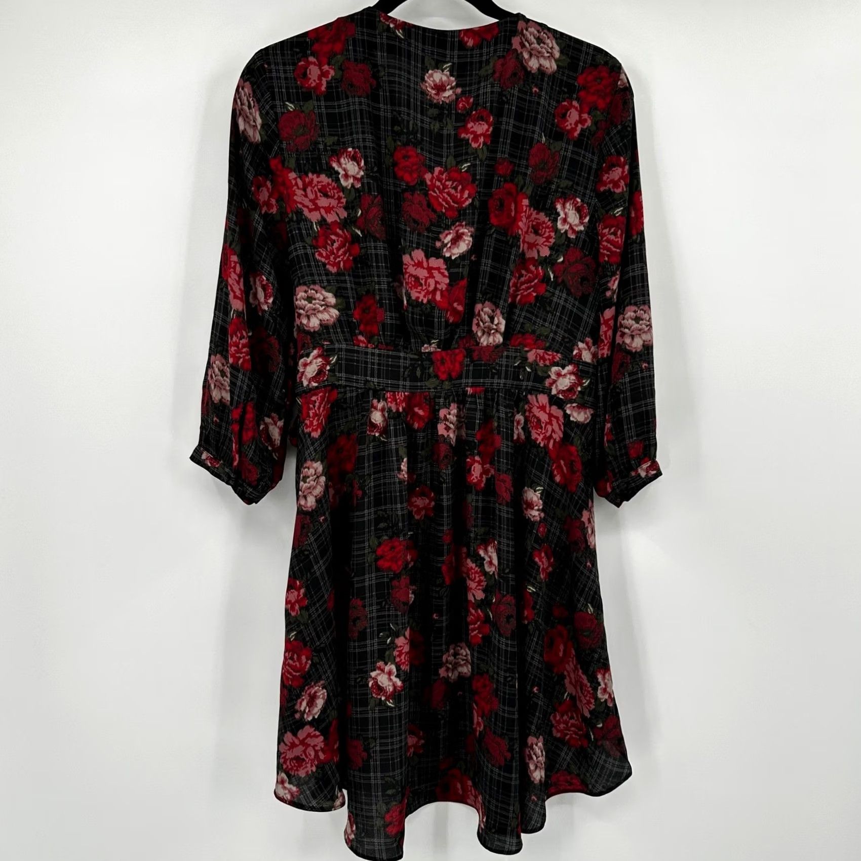 Torrid Torrid Wrap Dress Chiffon Blouse Floral Plaid V-Neck 3/4 Sleeve Tie High-Low Ruffle Multicolor Black Red Grey Size L Womens Regular Size L / US 10 / IT 46 - 6 Thumbnail