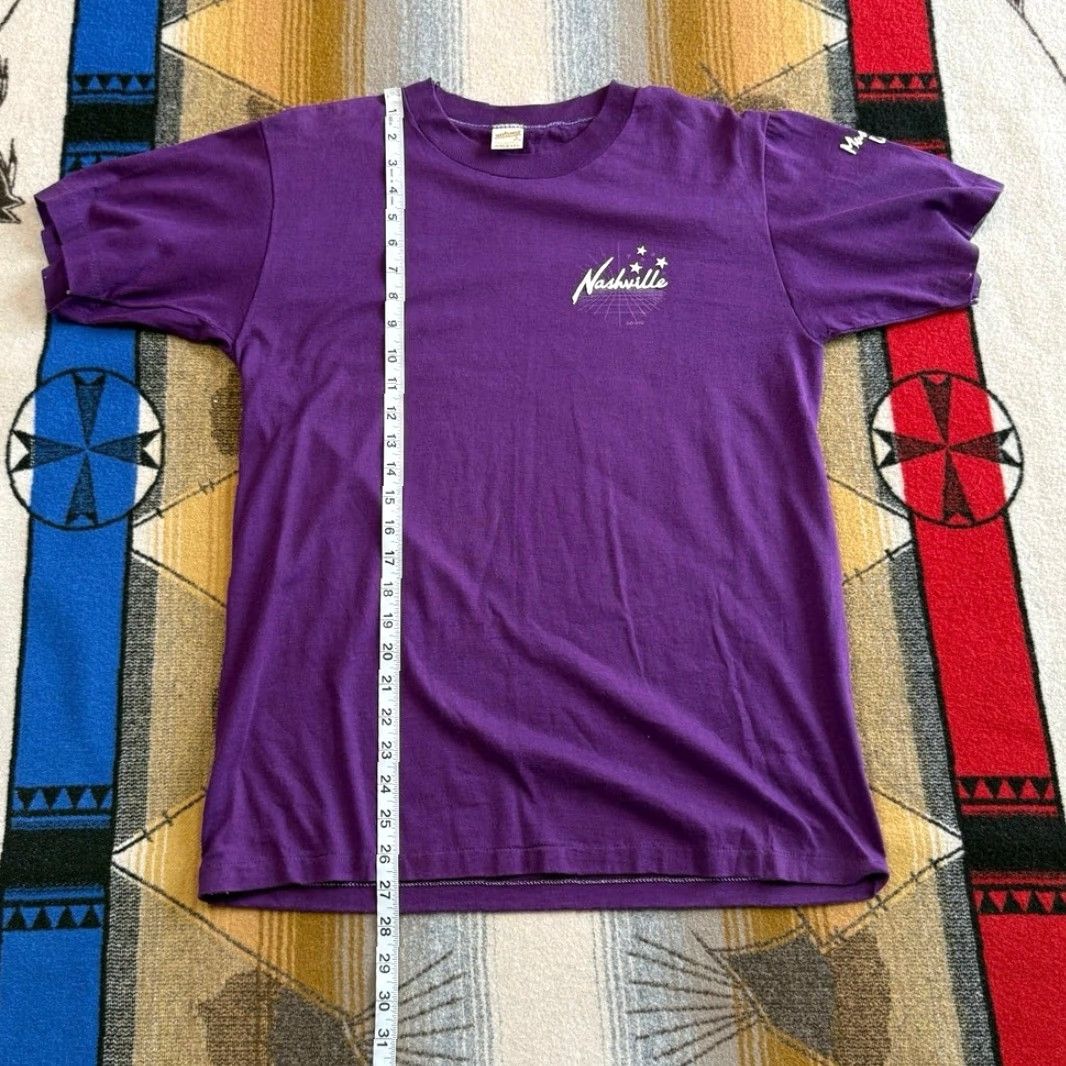 Vintage VINTAGE True Nashville Music City T-Shirt Size L Purple 70s 80s Made In USA Mens Shirts Men Regular Short Sleeve 1970s 1979s Sportswear Size US L / EU 52-54 / 3 - 8 Thumbnail