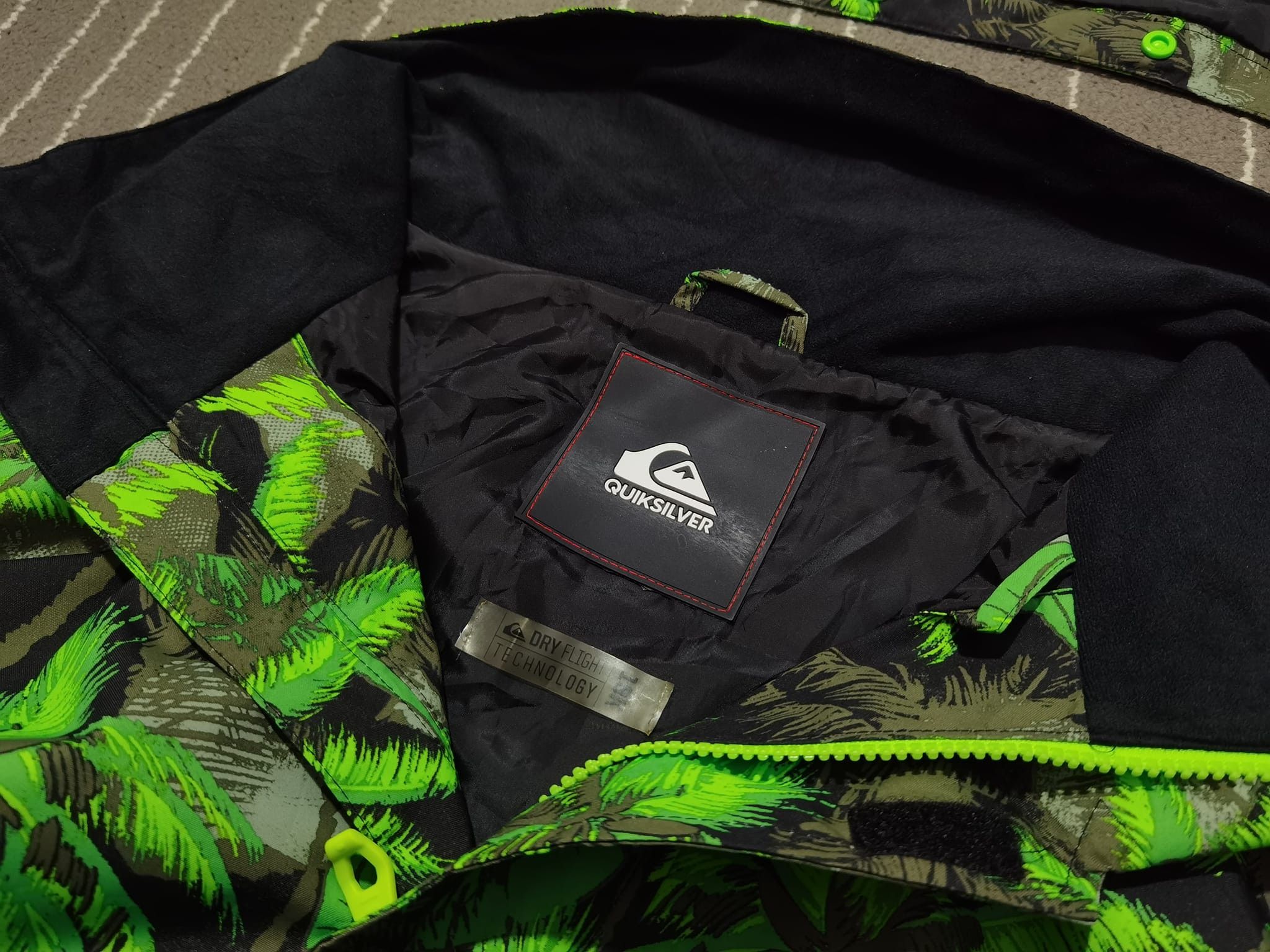 Quiksilver QUIKSILVER dry flight technology 10k L 2087 Size US L / EU 52-54 / 3 - 4 Thumbnail