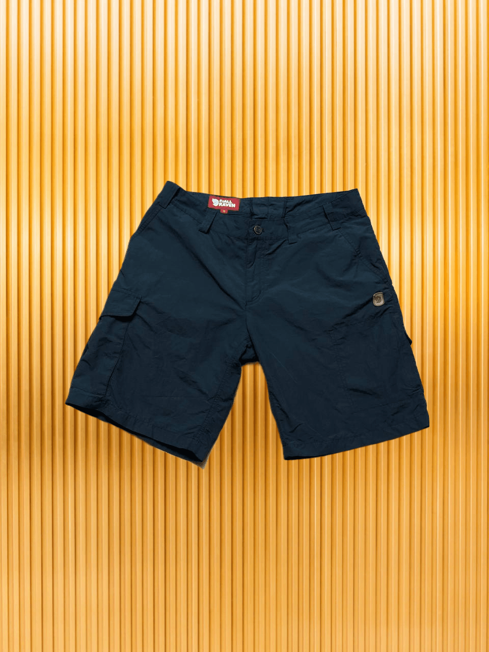 Fjallraven Vintage shorts logo Fjallraven crazy Y2K streetwear Size US 38 / EU 54 - 1 Thumbnail