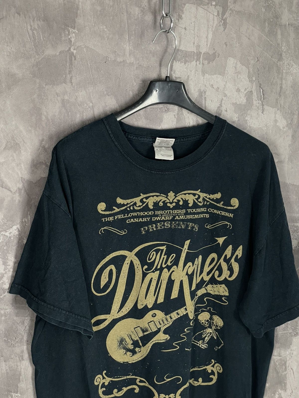 Band Tees Vintage The Darkness Band T-Shirts Size US L / EU 52-54 / 3 - 6 Thumbnail