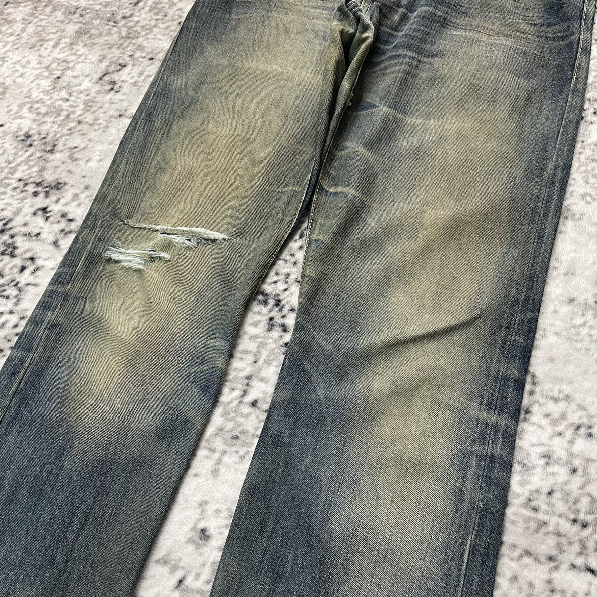 Mastermind Japan × Roen Hydrogen Japan Embroidered Skull Mud Wash Distressed Jeans Size US 31 - 8 Thumbnail