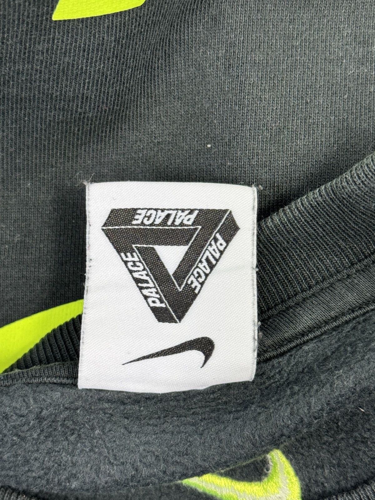 Palace x NIKE P90 CREWNECK FOOTBALL WARM-UP SWEATSHIRT Size US L / EU 52-54 / 3 - 4 Thumbnail