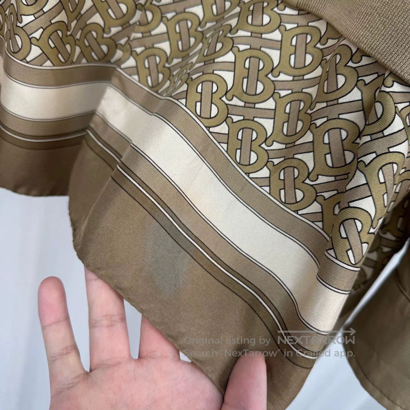 Burberry Burberry Silk Panel Check Lining Jacket. Size M / US 6-8 / IT 42-44 - 4 Thumbnail