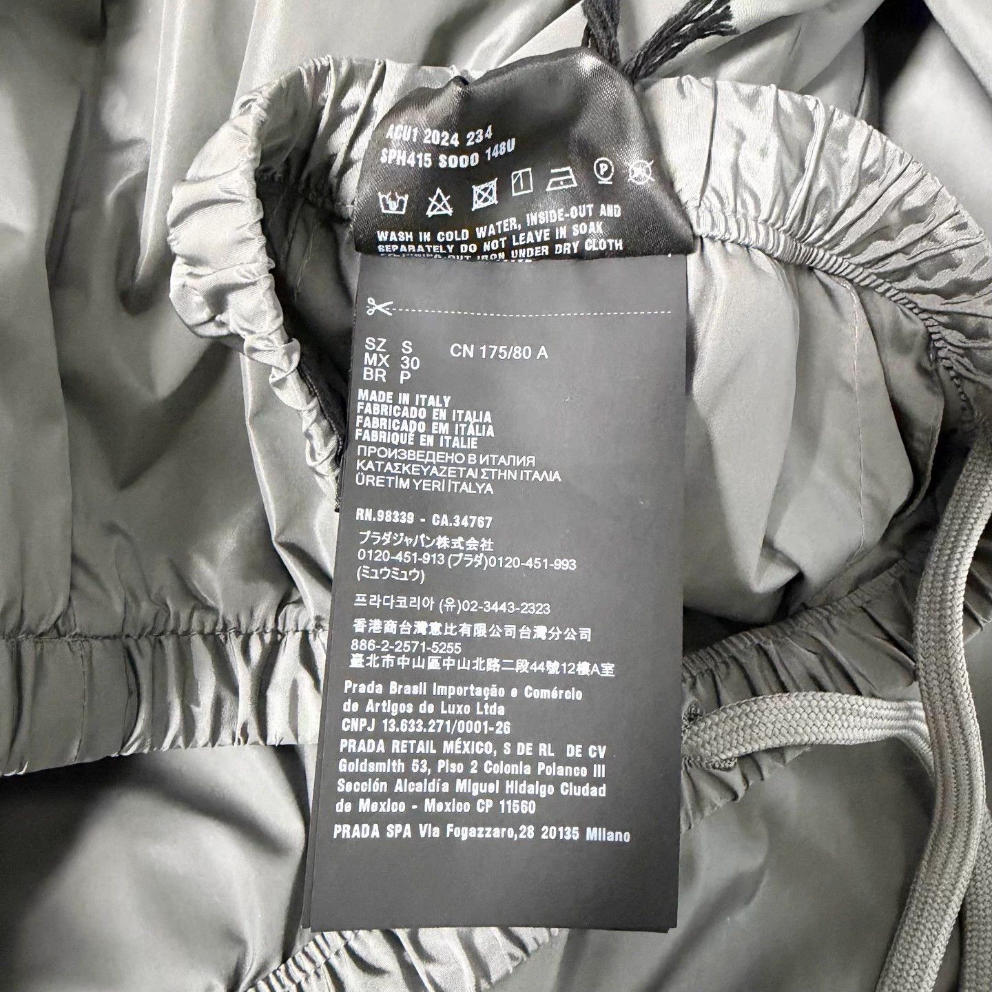 Prada Prada 25 triangle logo gray straight-leg S drawstring pants Size US 28 / EU 44 - 4 Thumbnail