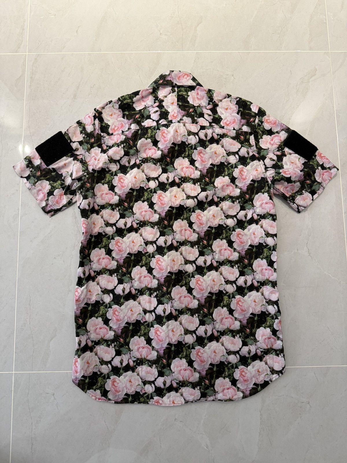 Givenchy Givenchy FW13 Runway Rose Pattern Shirt *Ricardo Tisci* Size US M / EU 48-50 / 2 - 6 Thumbnail