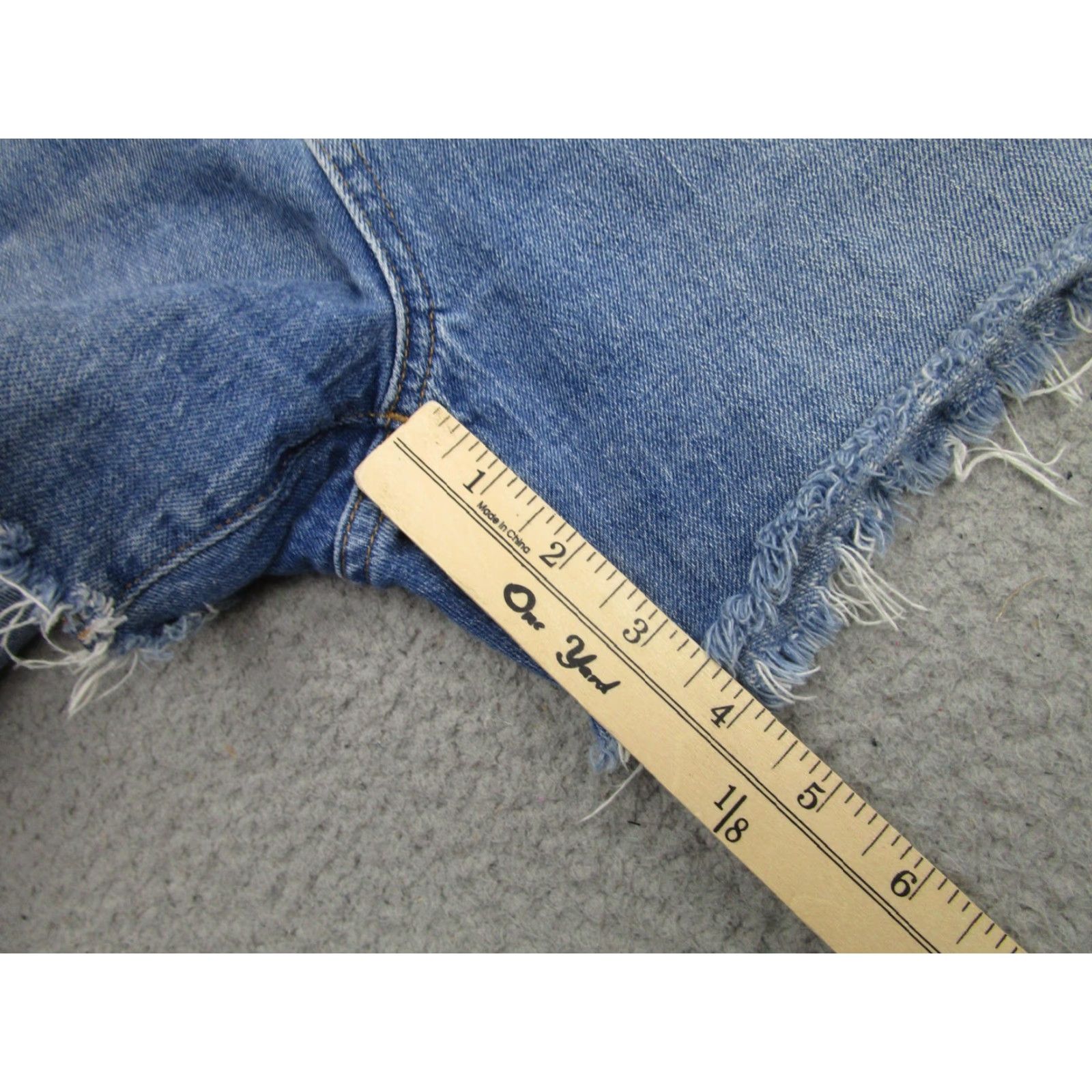Madewell Madewell Curvy High-Rise Denim Shorts Womens 26 Blue Cutoff Raw Hem Stretch Size 26" / US 2 / IT 38 - 5 Thumbnail