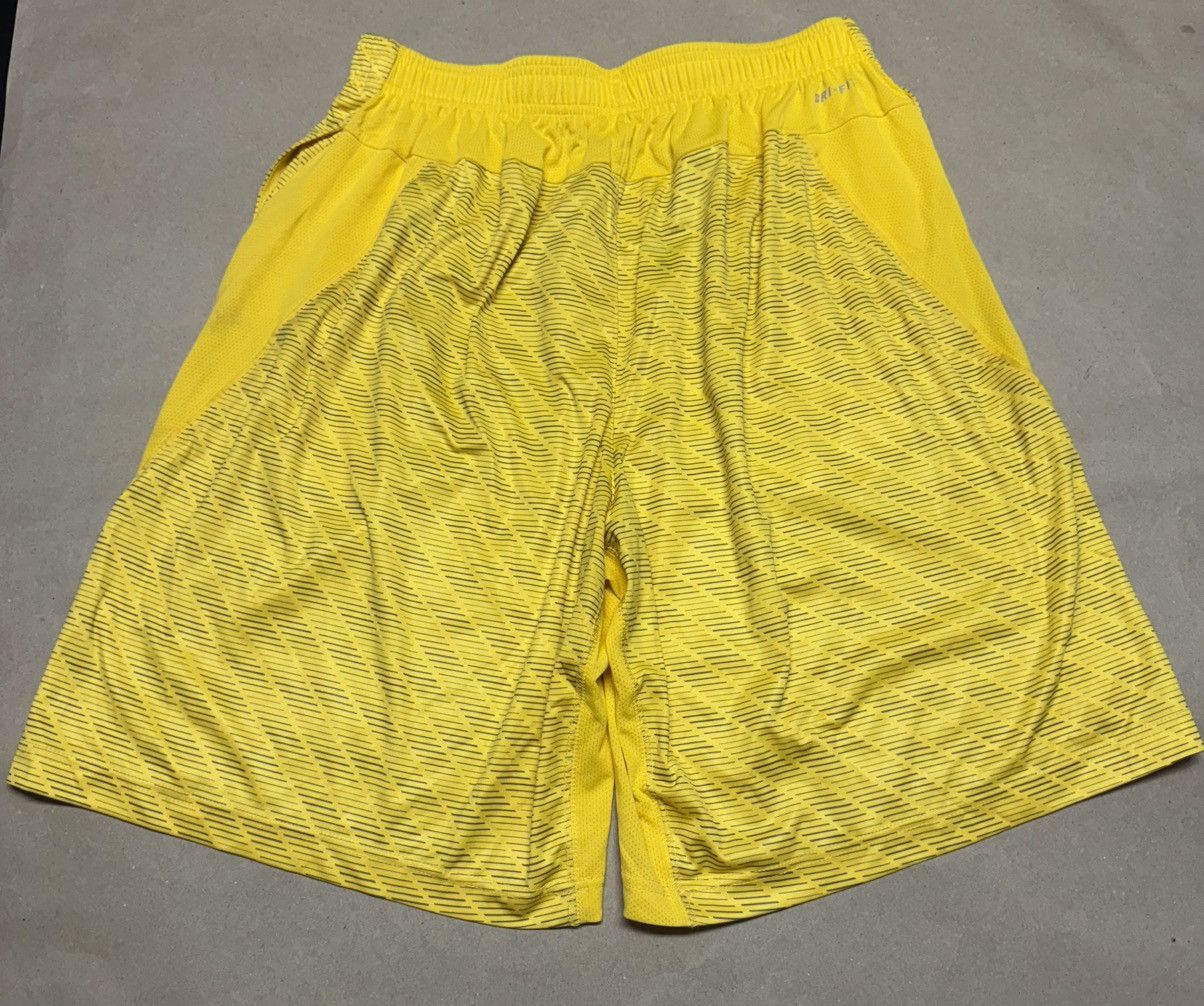 Nike Nike DriFit Basketball Shorts size L Large Rare! Size US 36 / EU 52 - 2 Thumbnail