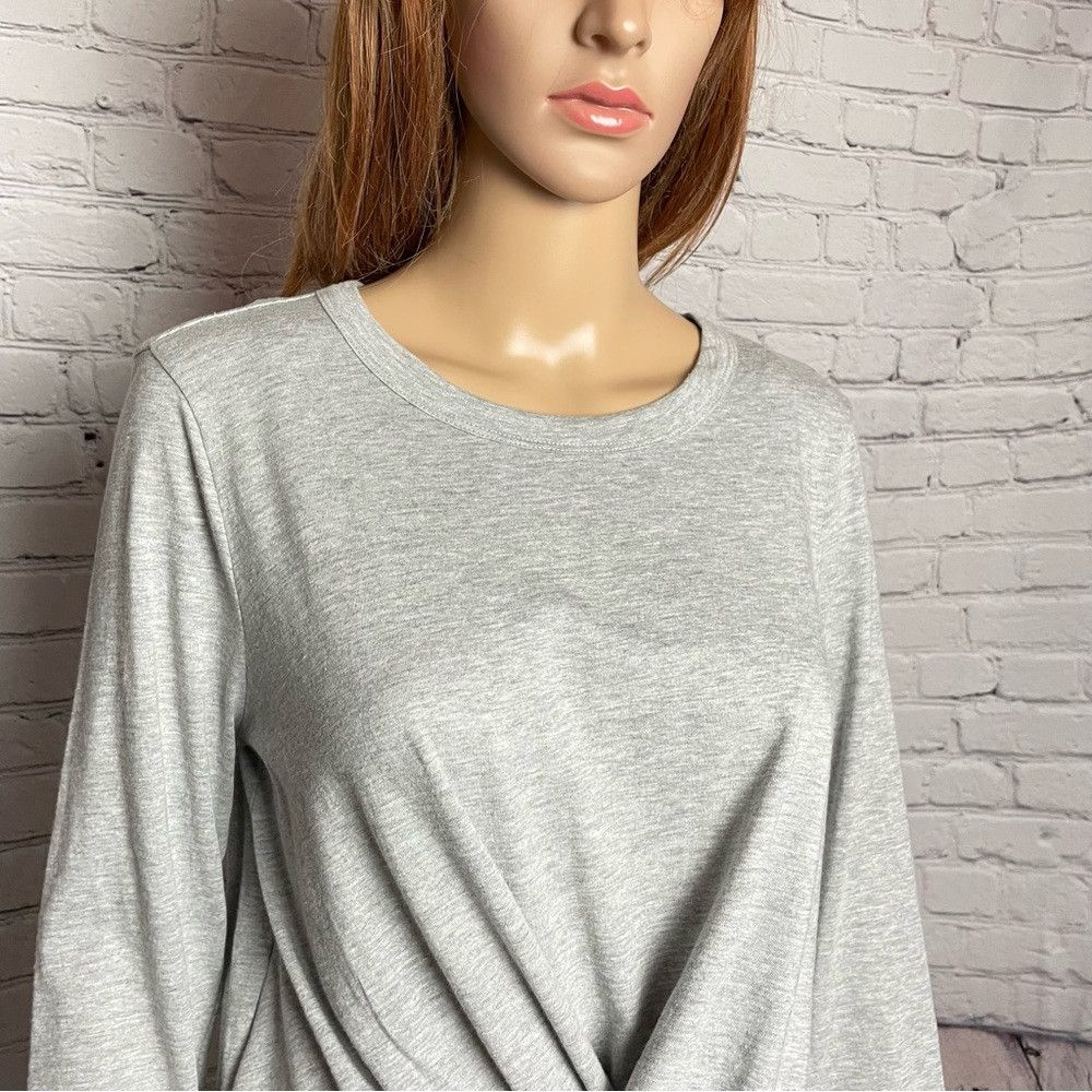 Other NWT New Frayed Romi Twist Front Tie Back Crop Grey Top Size Size L / US 10 / IT 46 - 6 Thumbnail