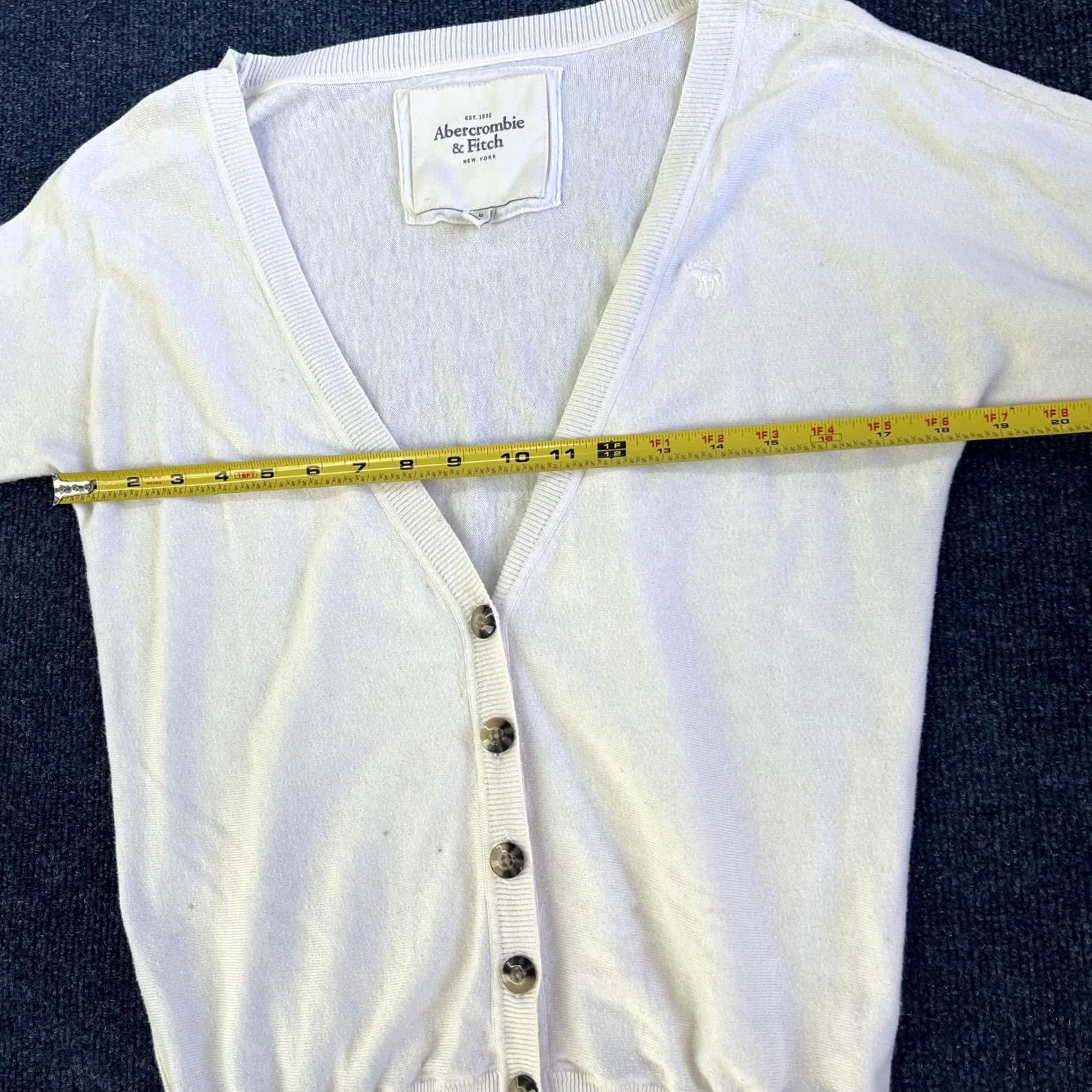 Abercrombie & Fitch Abercrombie & Fitch Cardigan Womens Medium White Button Front Knit V-Neck 3/4 Sleeve Sweater Size M / US 6-8 / IT 42-44 - 7 Thumbnail