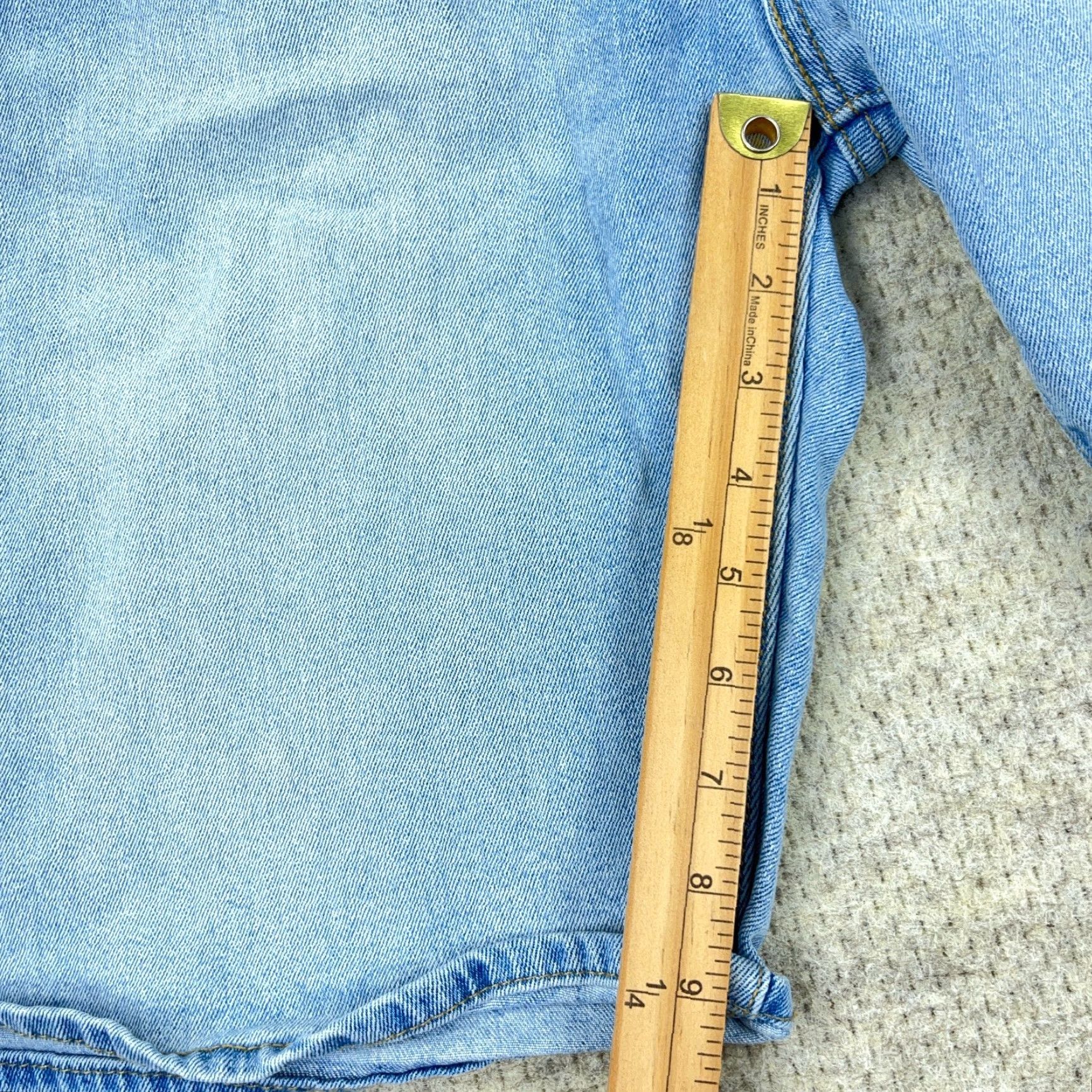 Levi's Levi's 505 Shorts Men 38 Blue Regular Denim Bermuda 9in Zip Pocket Mid Rise 5-Pocket Jeans Jorts Casual Size US 38 / EU 54 - 5 Thumbnail
