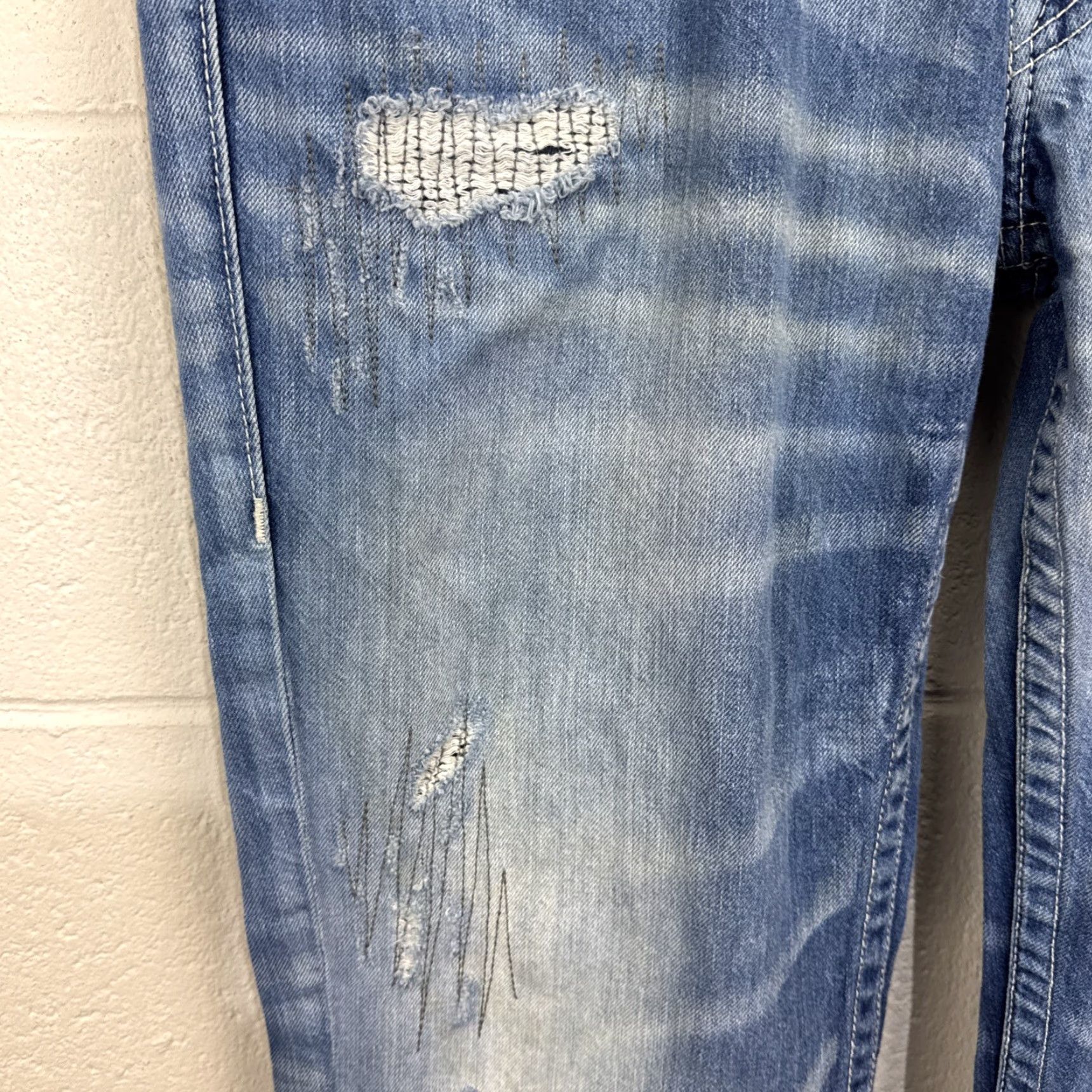 True Religion True Religion Jeans Men Straight Fit Distressed Blue Casual Size 38 Size US 38 / EU 54 - 5 Thumbnail