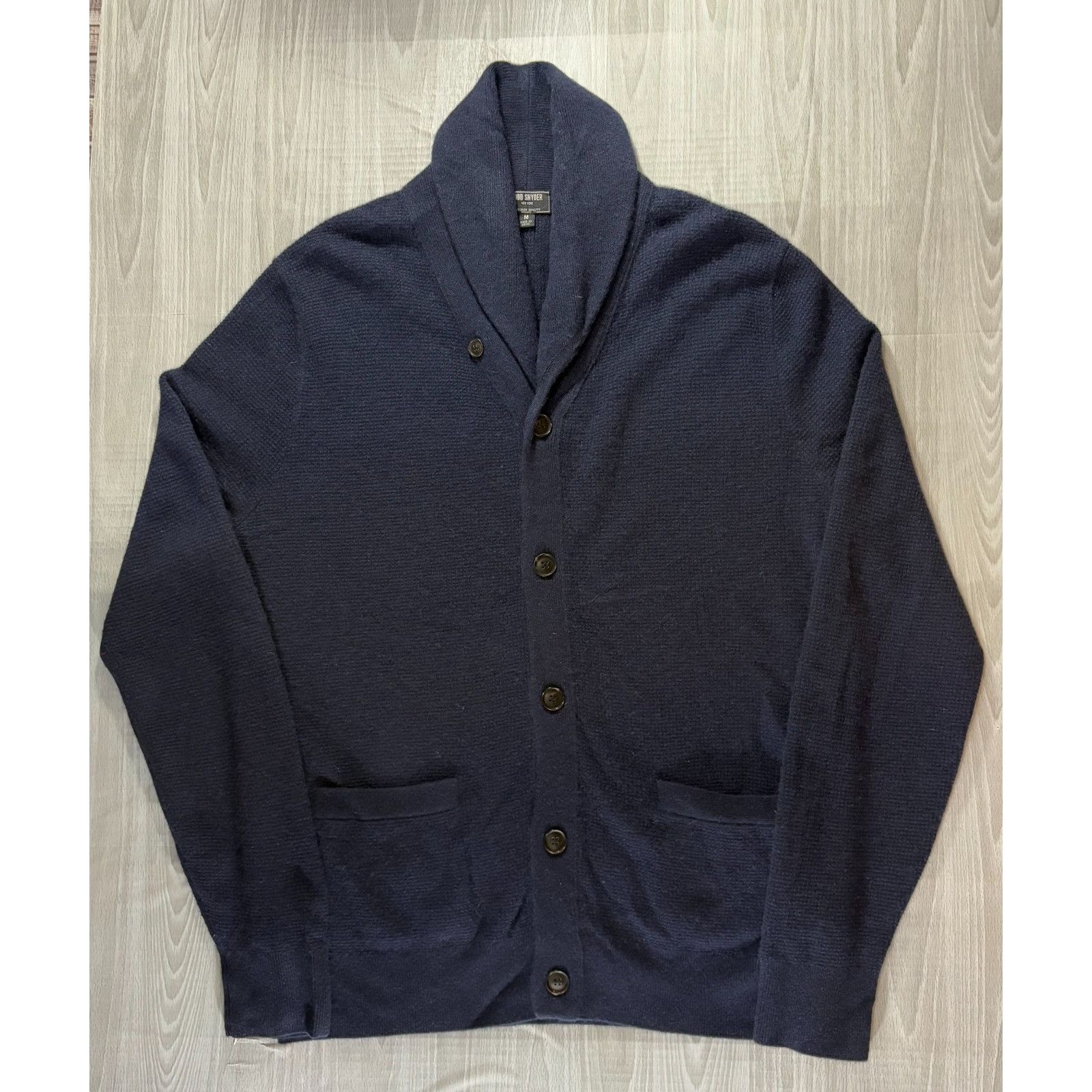 Todd Snyder Todd Snyder 100% Cashmere shawl Neck Cardigan Sz M color Nav Size US M / EU 48-50 / 2 - 1 Thumbnail
