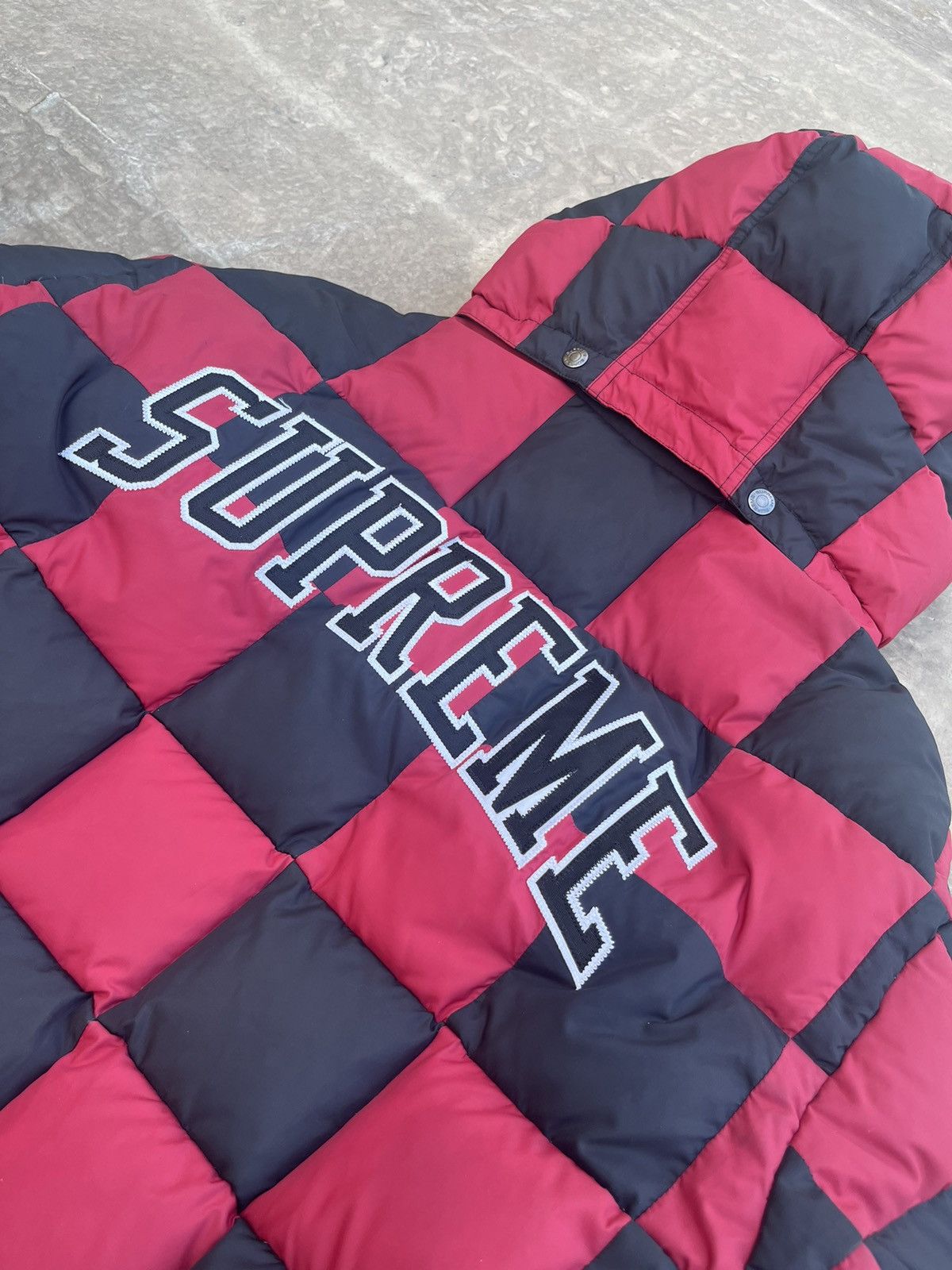 Supreme Supreme checkered puffer jacket Size US M / EU 48-50 / 2 - 6 Thumbnail