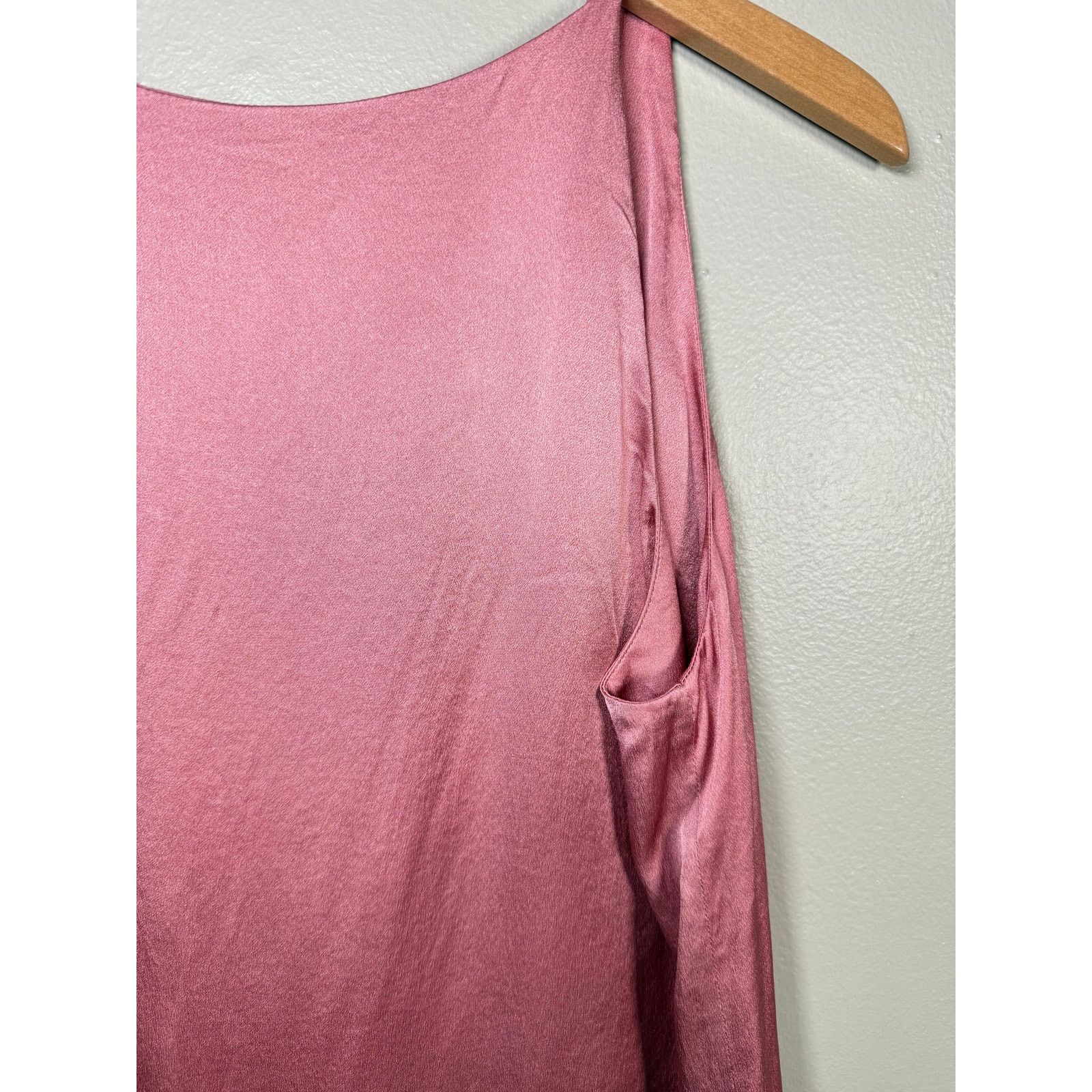 Salvatore Ferragamo Salvatore Ferragamo Silk Camisole size 42/6 US $650 Size M / US 6-8 / IT 42-44 - 12 Thumbnail