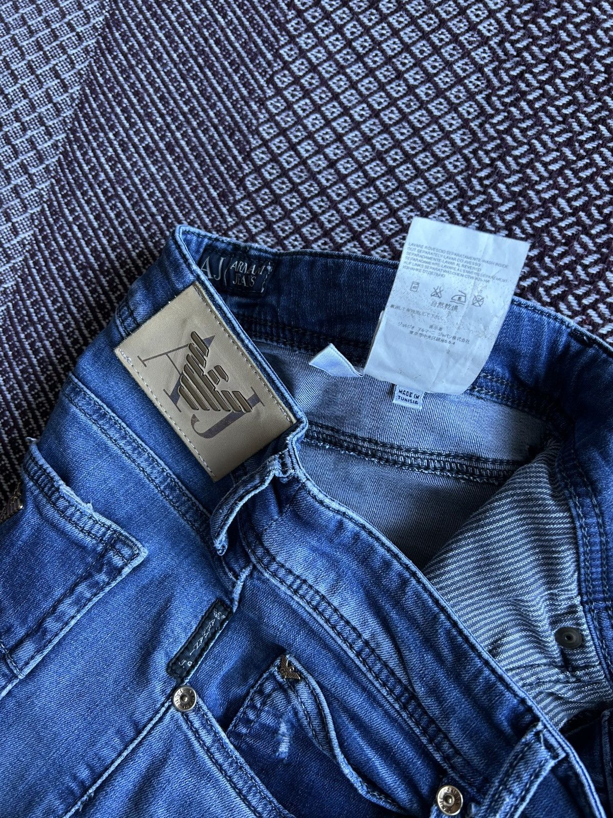 Armani × Vintage Vintage Armani Washed Straight Solid Jeans Small Logo Sz 27 Size US 27 - 12 Thumbnail