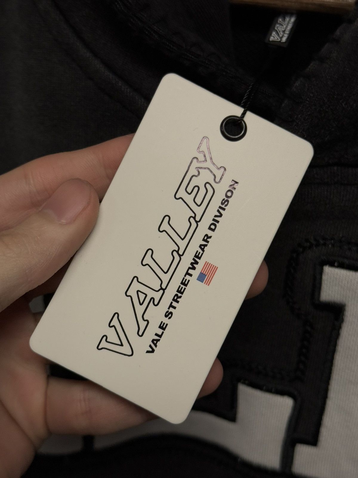 Vale Valley Black Widow Pullover Hoodie Size XL (NEW) Size US XL / EU 56 / 4 - 6 Thumbnail
